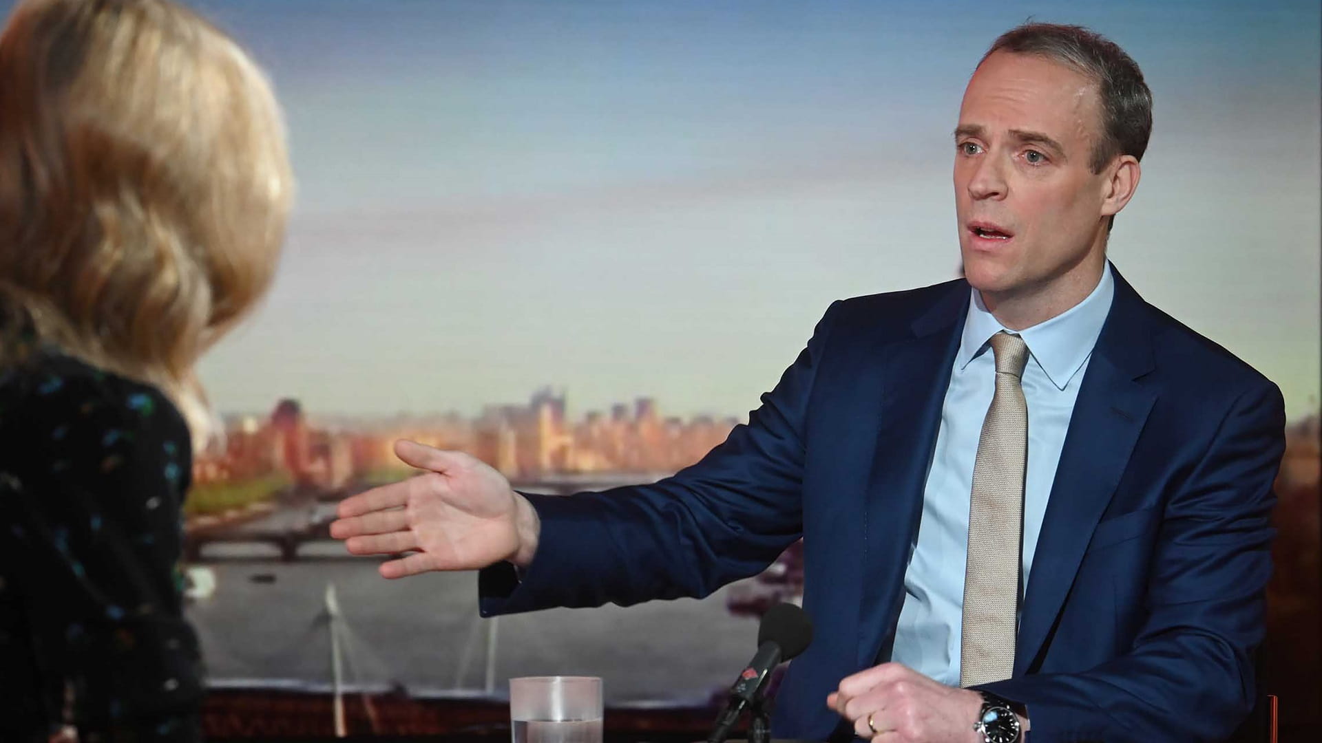 Image for the title: "UK unlikely to send troops to Ukraine" -- British Minister 