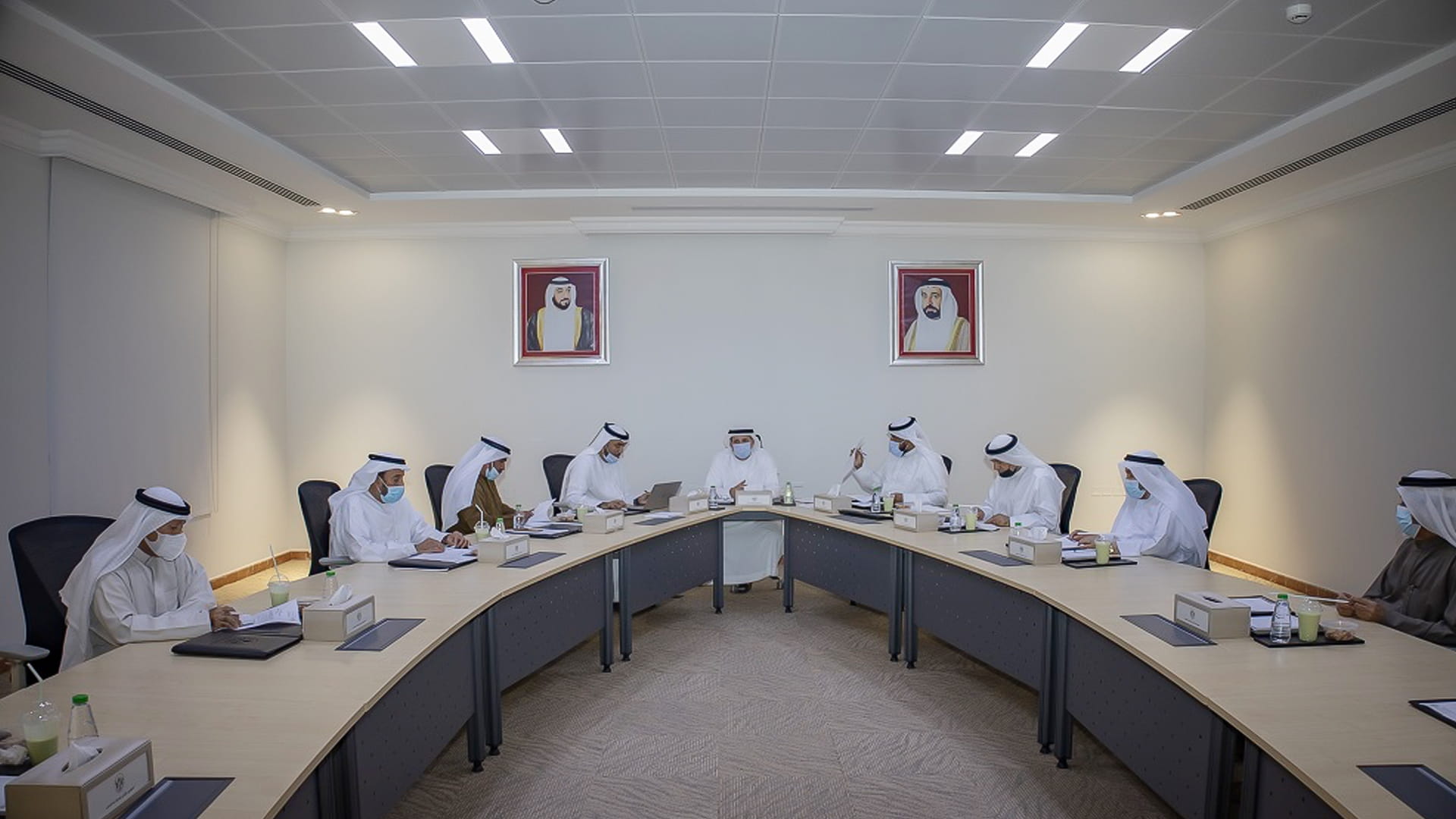 صورة بعنوان: "بلدي دبا الحصن" يطلع على مستجدات تطوير الطرق وصيانتها 