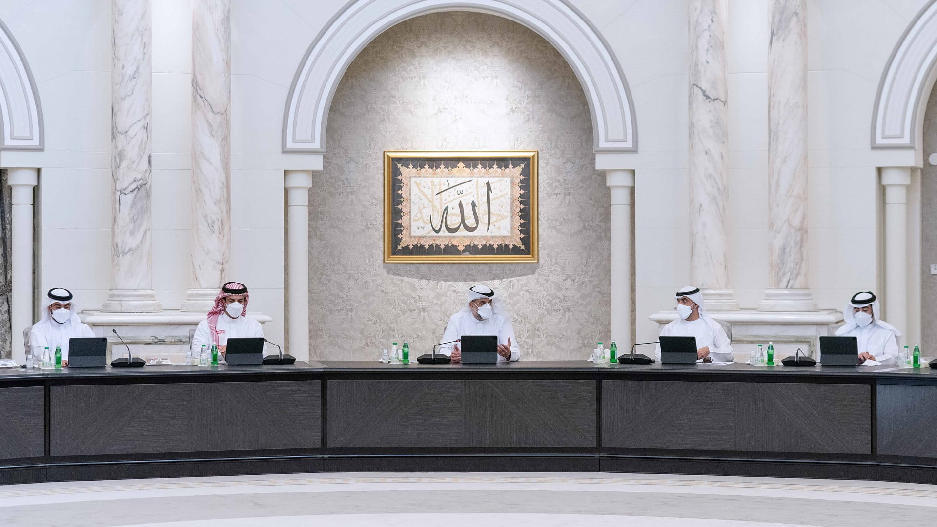 Image for the title: Sharjah Crown Prince chairs SEC meeting 