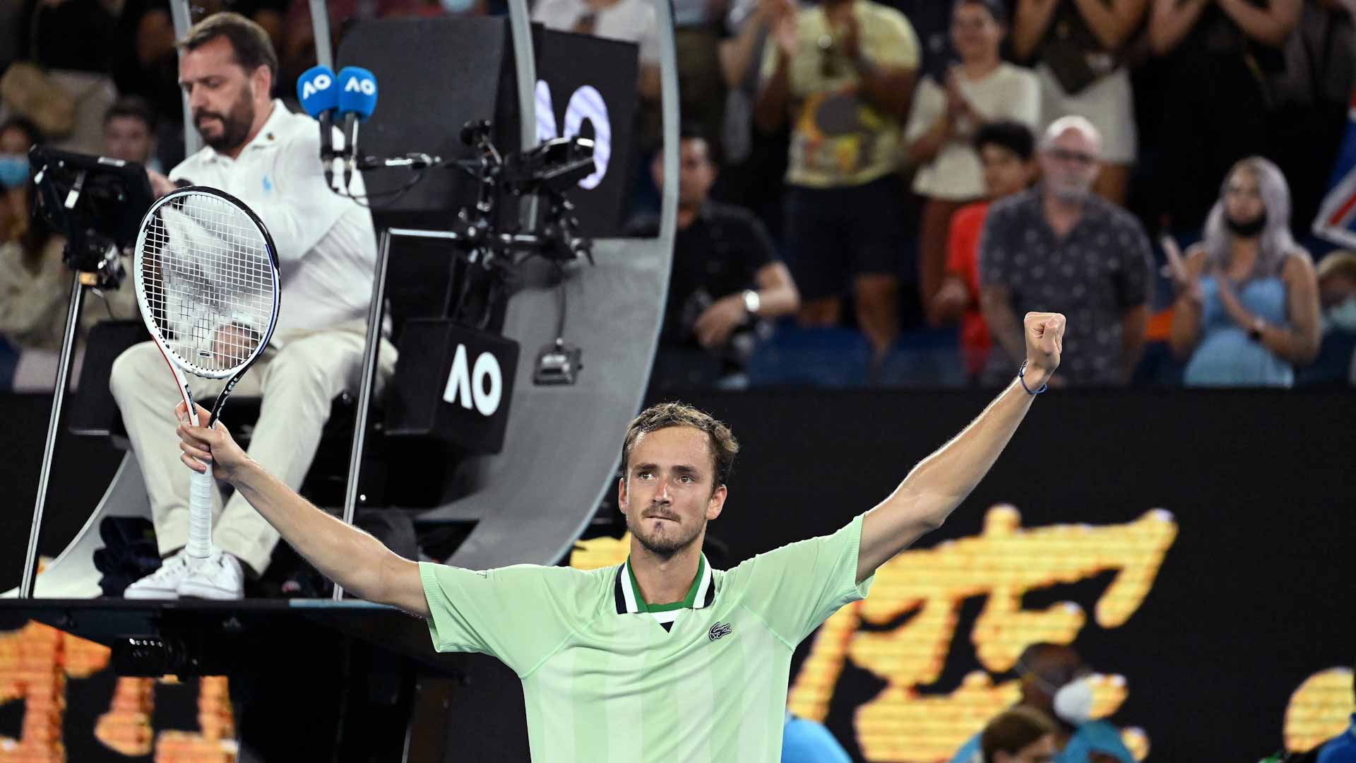 صورة بعنوان: مدفيديف يتخطى ألياسيم ويتأهل لنصف نهائي بطولة أستراليا 