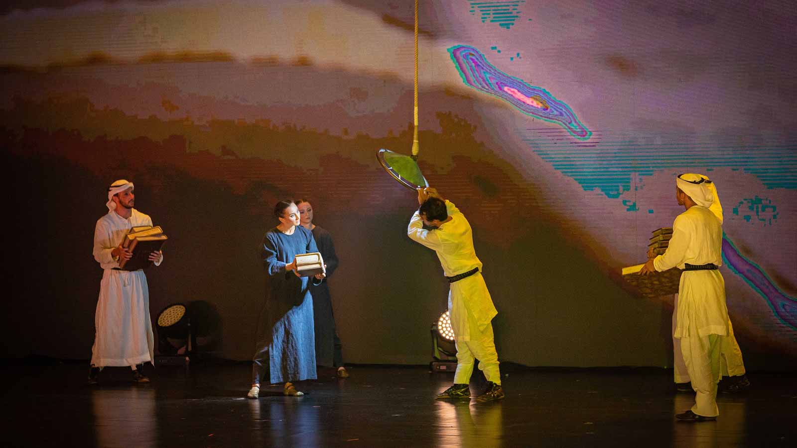 صورة بعنوان: "سرد المكان".. مشاهد حيّة تجسد أبرز منجزات الشارقة الثقافية 