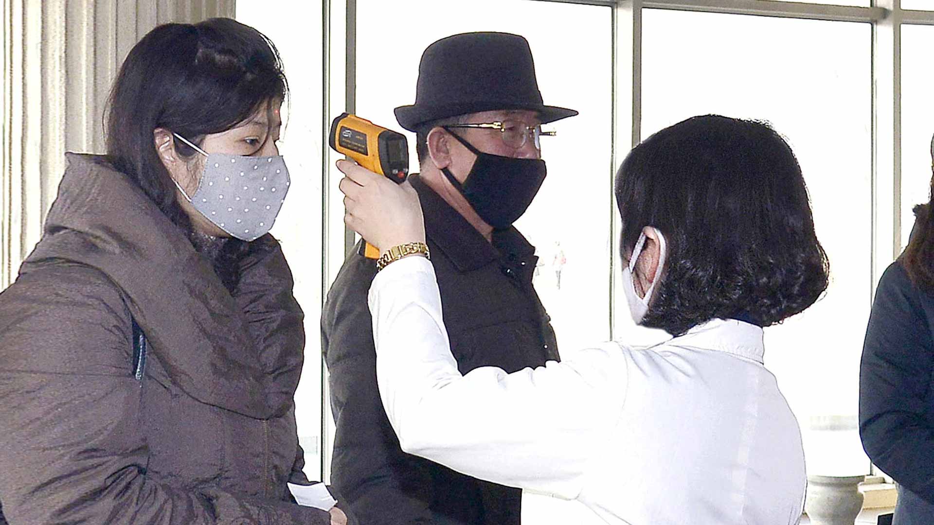 صورة بعنوان: كوريا الشمالية تتهم جارتها الجنوبية بالوقوف خلف تفشي كورونا 