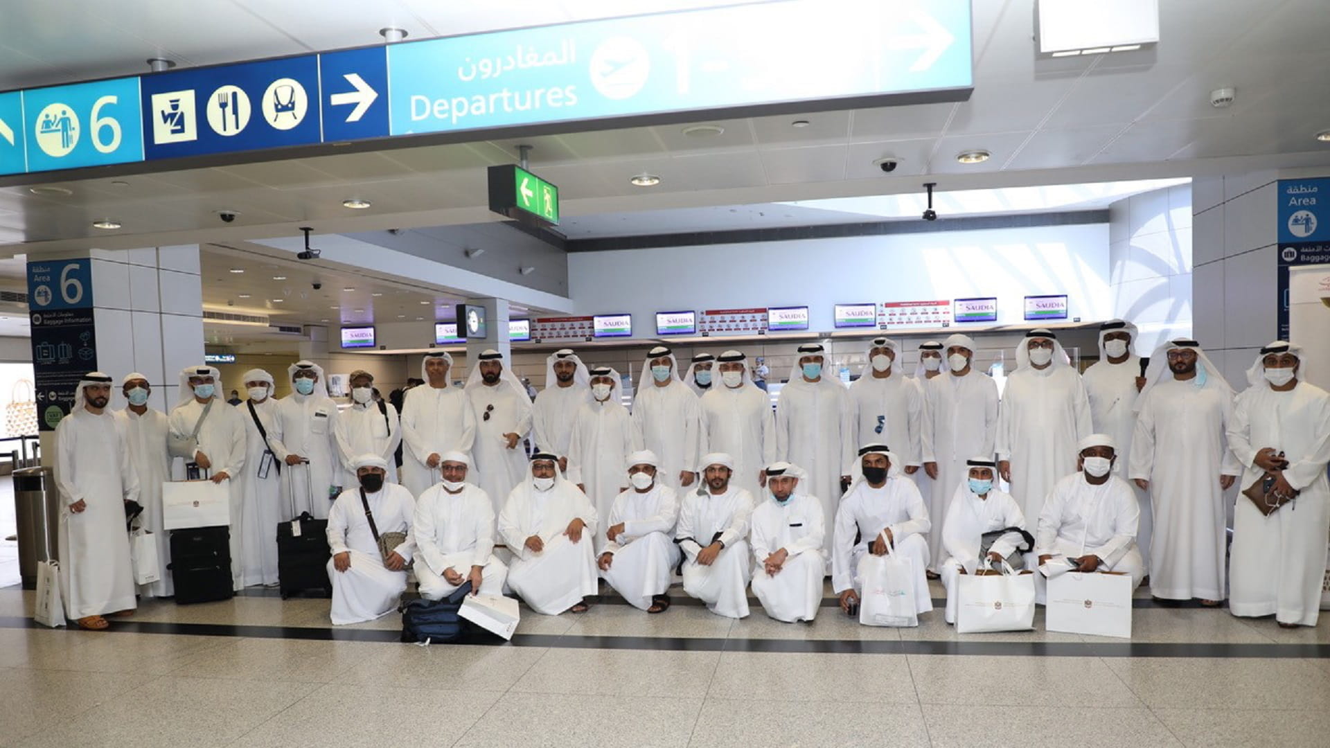 صورة بعنوان: بعثة الحج الرسمية لحكومة دبي تغادر إلى الأراضي المقدسة 