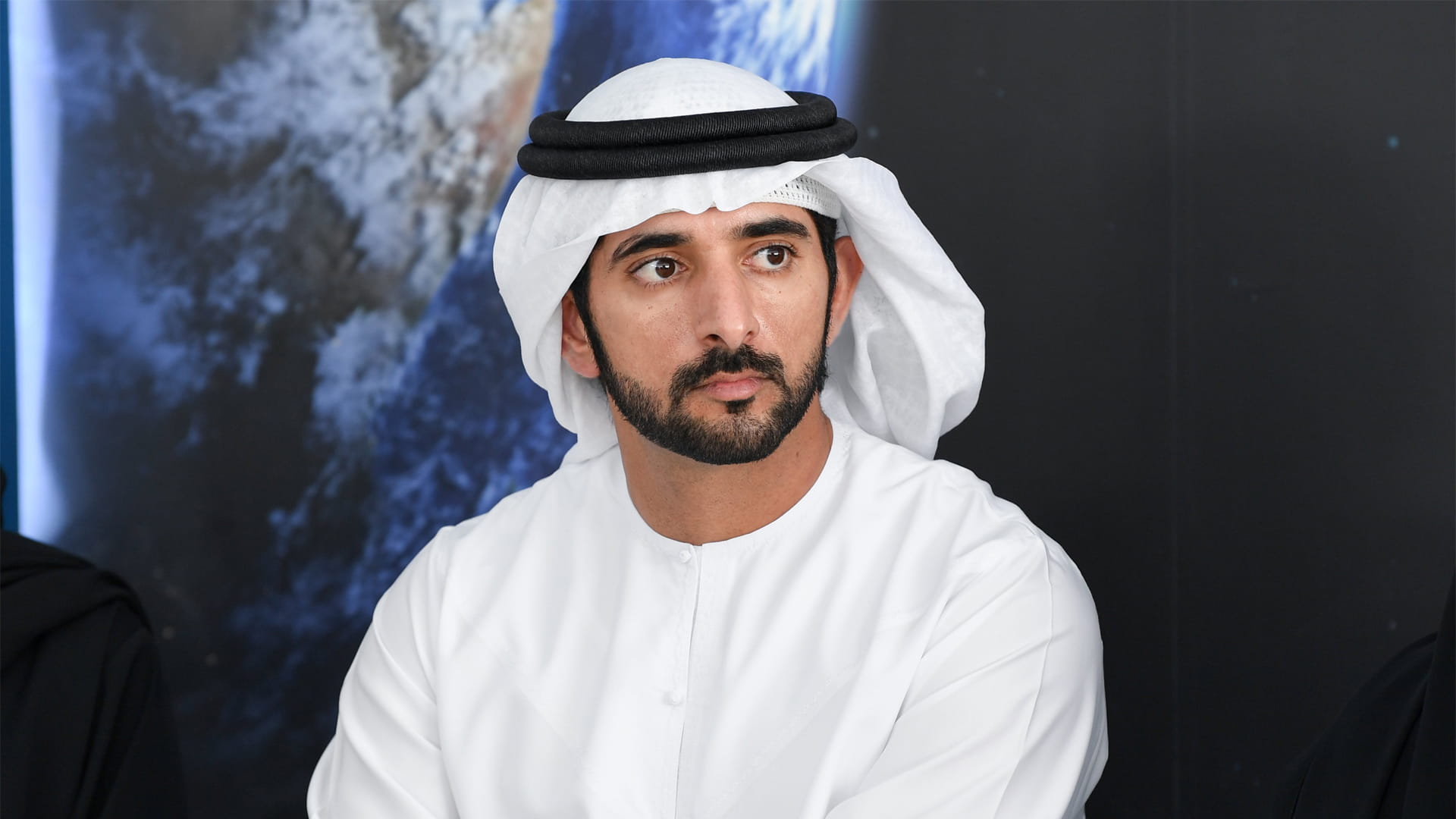 صورة بعنوان: حمدان بن محمد: الاستثمار بالأجيال الضمانة الحقيقية لبناء المستقبل 