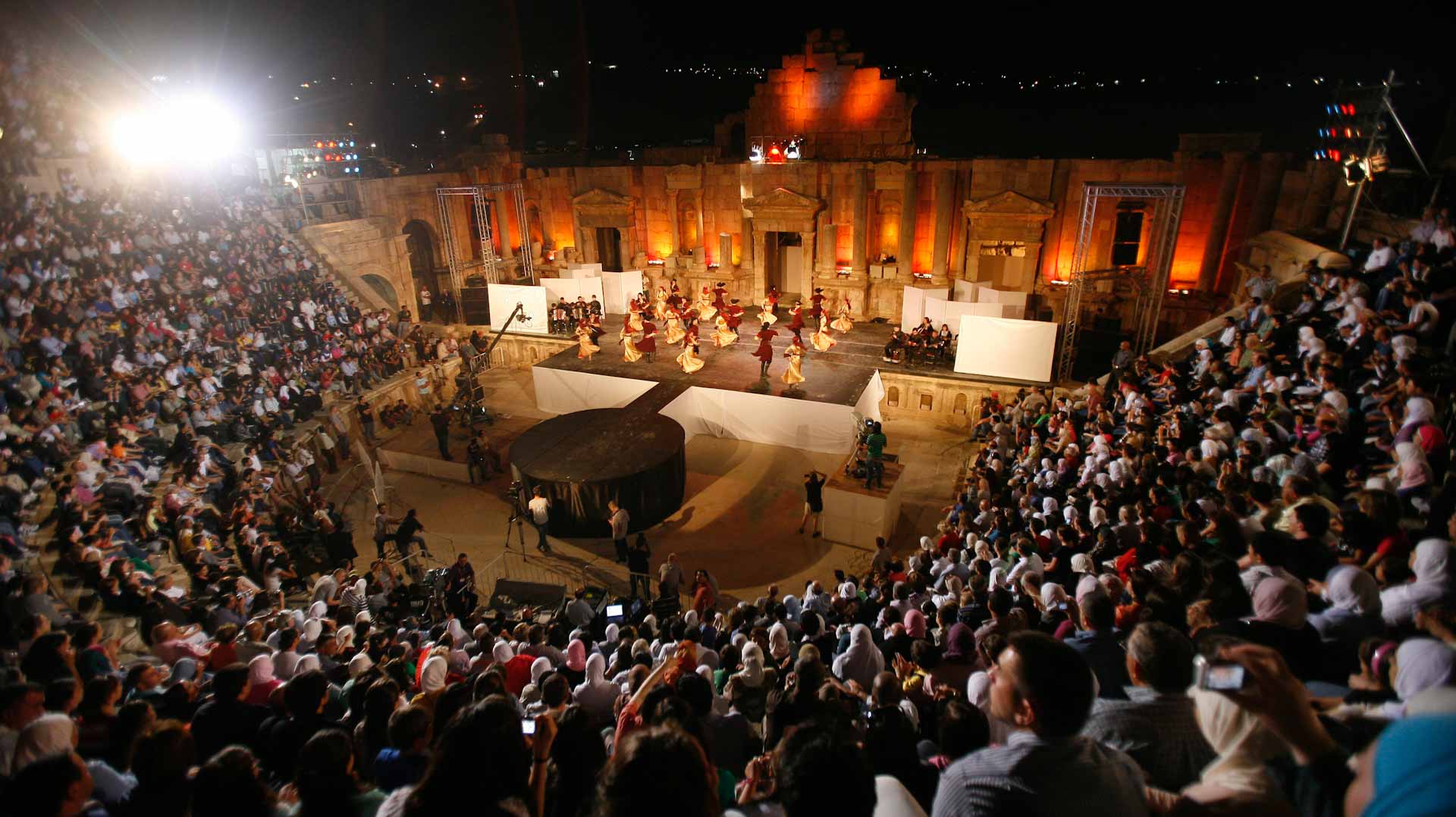 صورة بعنوان: بباقة من النجوم والأنشطة.. مهرجان جرش يستعيد بريقه في الدورة 36  