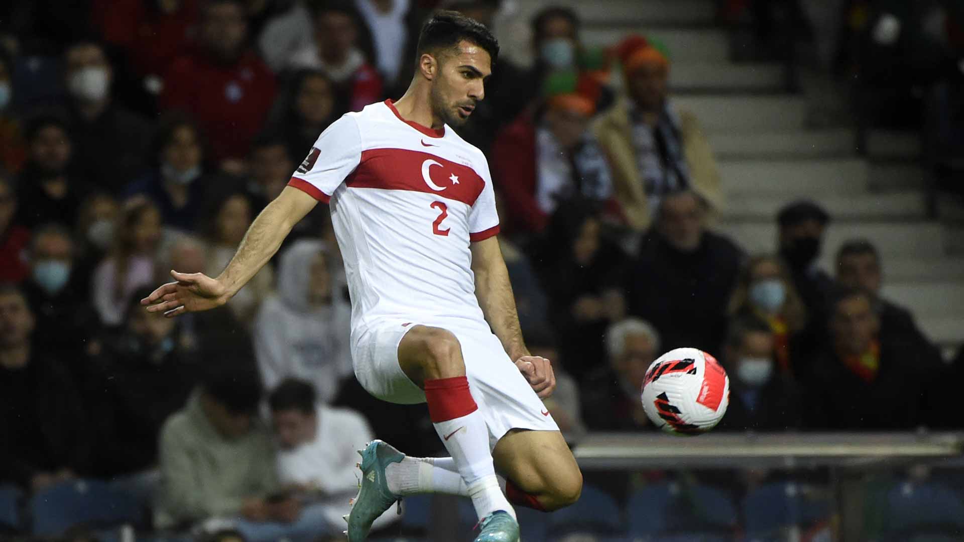 صورة بعنوان: نادي روما الإيطالي يتعاقد مع لاعب الظهير الأيمن شيليك  