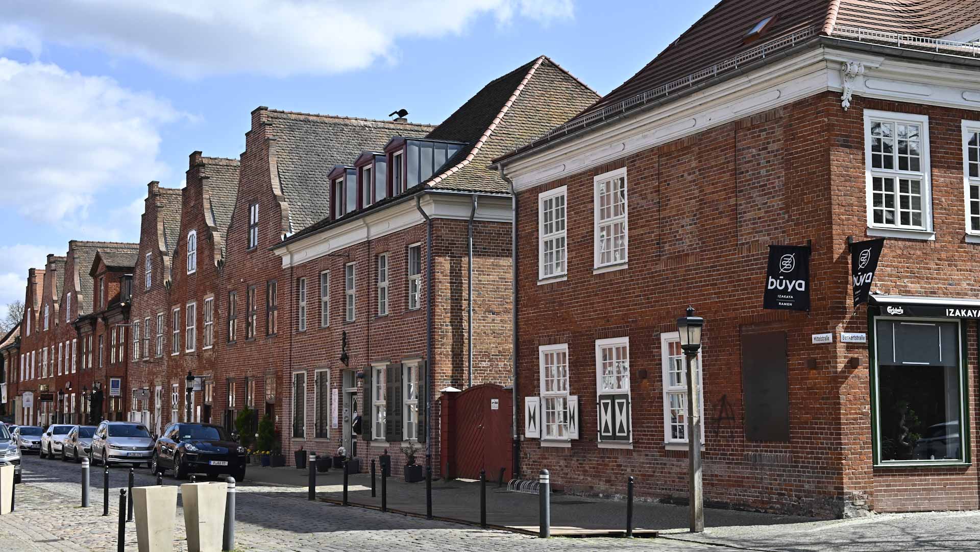 Image for the title: Two more arrested for Dutch crime reporter murder 