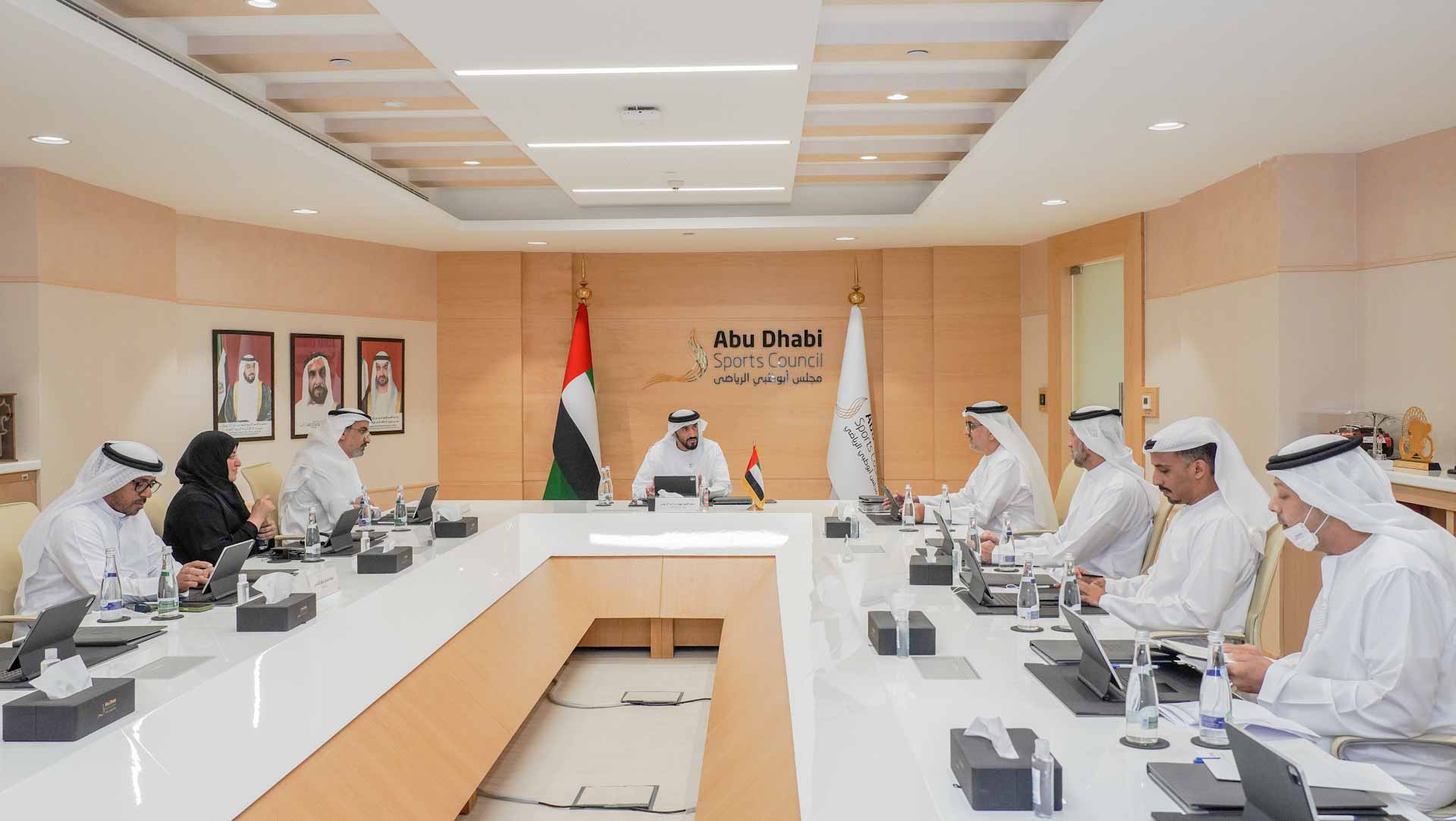 صورة بعنوان: نهيان بن زايد يترأس اجتماع مجلس إدارة مجلس أبوظبي الرياضي 