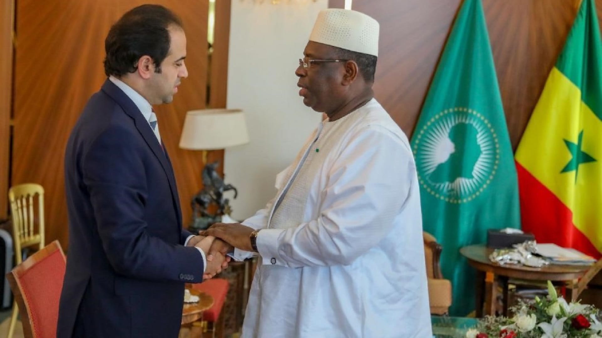 صورة بعنوان: رئيس الاتحاد الإفريقي يشيد بجهود مجلس حكماء المسلمين 