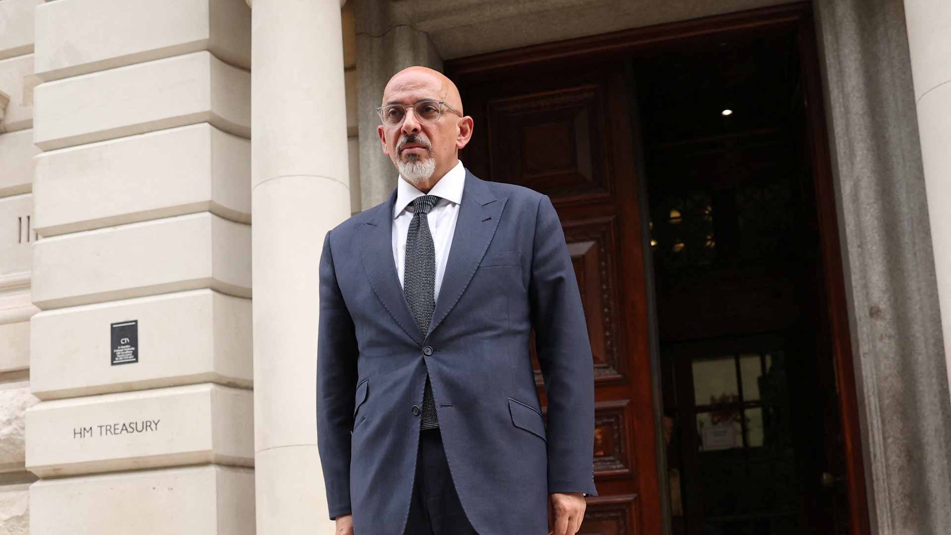 صورة بعنوان: وزير المالية البريطاني الجديد يطالب جونسون بالرحيل فوراً 