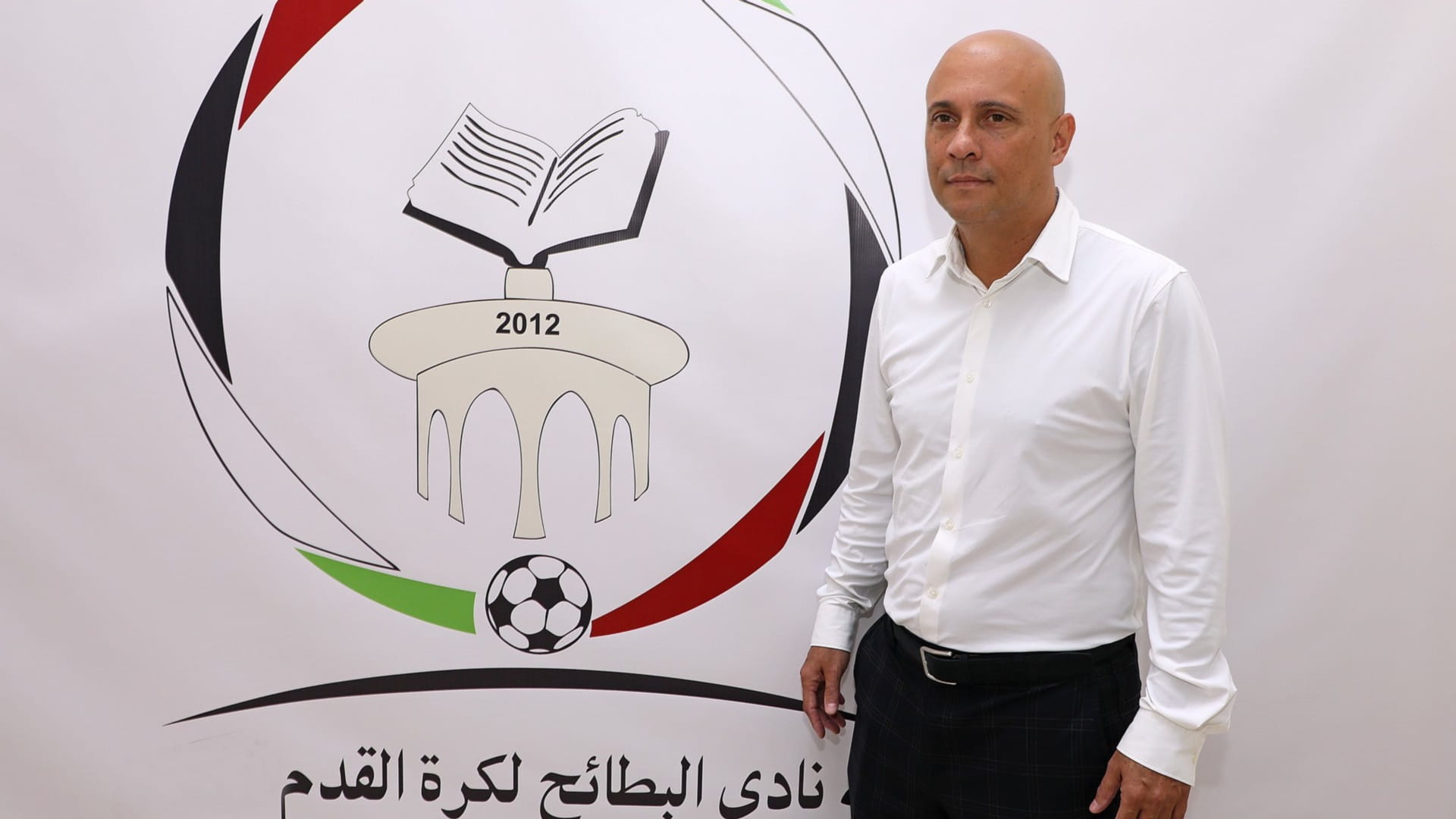 صورة بعنوان: نادي البطائح يعلن رسمياً التعاقد مع المدرب البرازيلي كايو زاناردي 