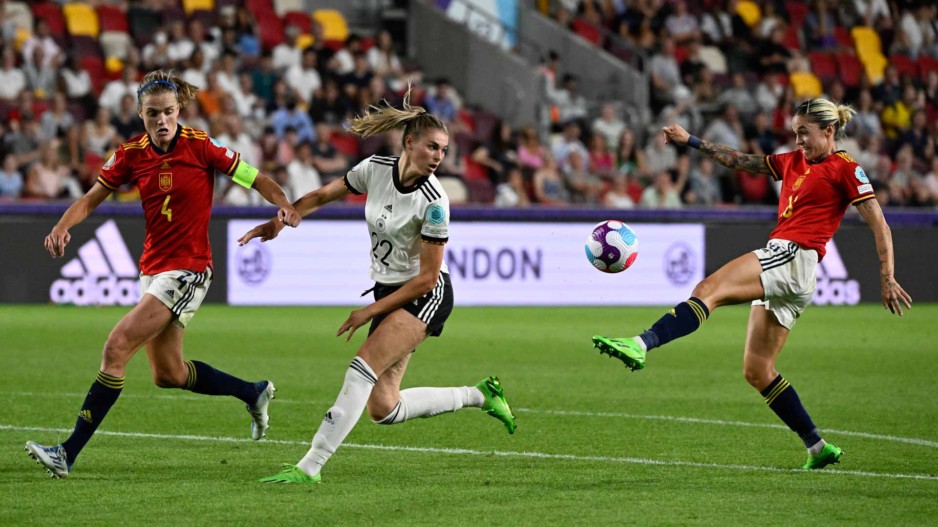 صورة بعنوان: منتخب ألمانيا يتأهل لدور الـ 8 ببطولة أمم أوروبا للسيدات 