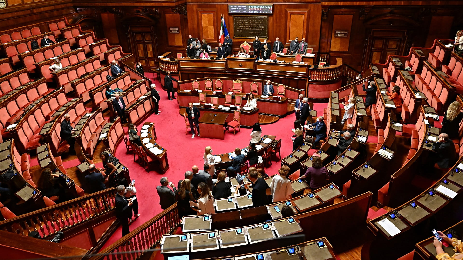 صورة بعنوان: دراغي يقدم استقالته بعد تصدع ائتلافه في إيطاليا والرئيس يرفضها 