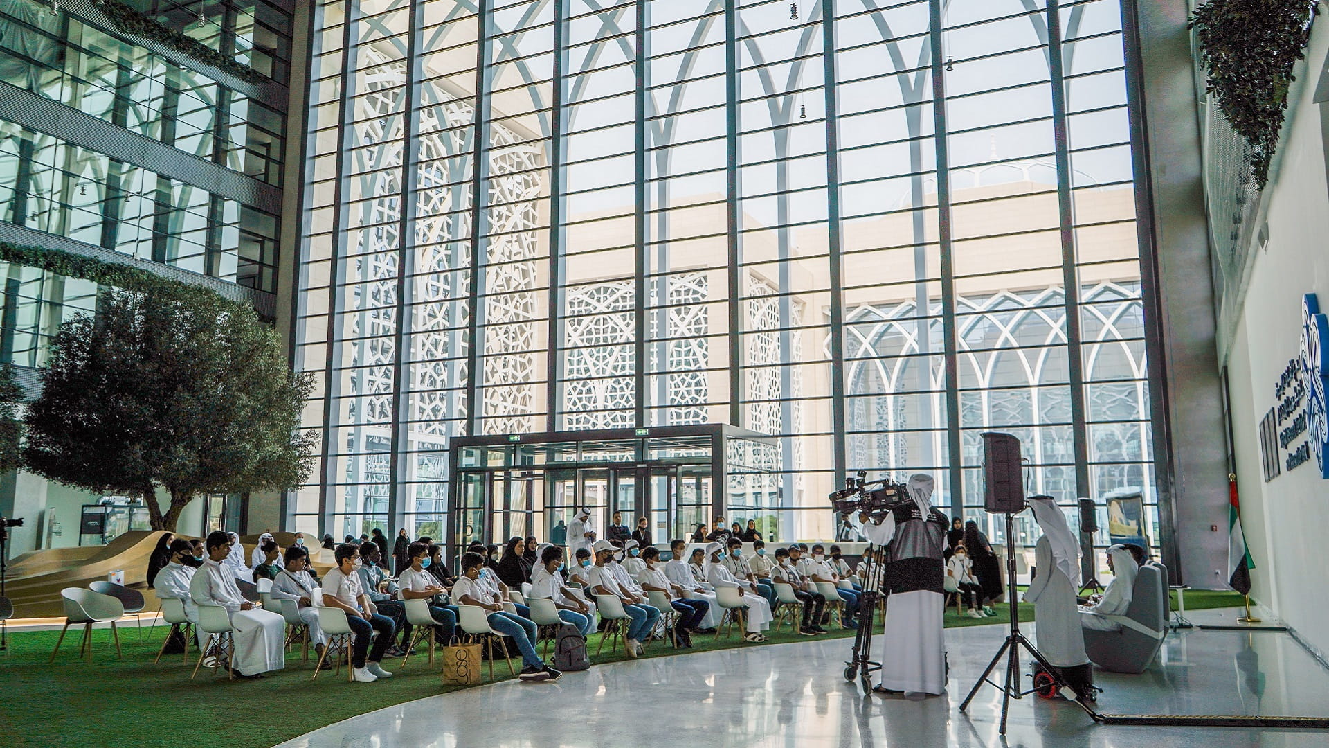 Image for the title: Young achievers from Rubu' Qarn Foundation tour SRTI Park 