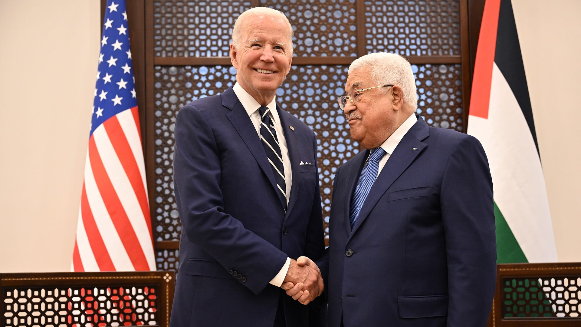 صورة بعنوان: بايدن: الفلسطينيون بحاجة إلى "أفق سياسي" لتحقيق السلام 
