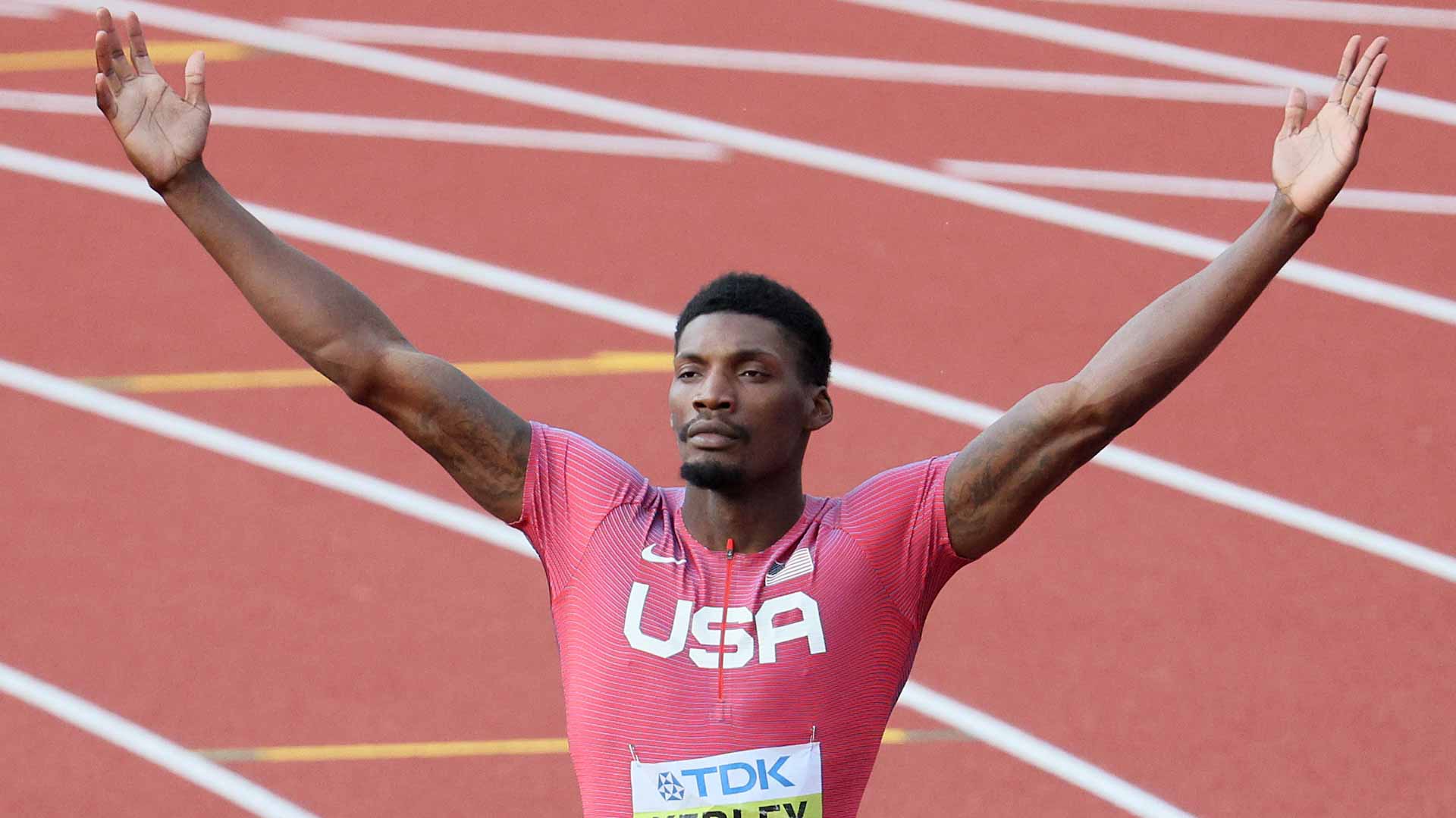 صورة بعنوان: الأميركي كيرلي يتوج بذهبية سباق 100 متر ببطولة العالم لألعاب القوى 