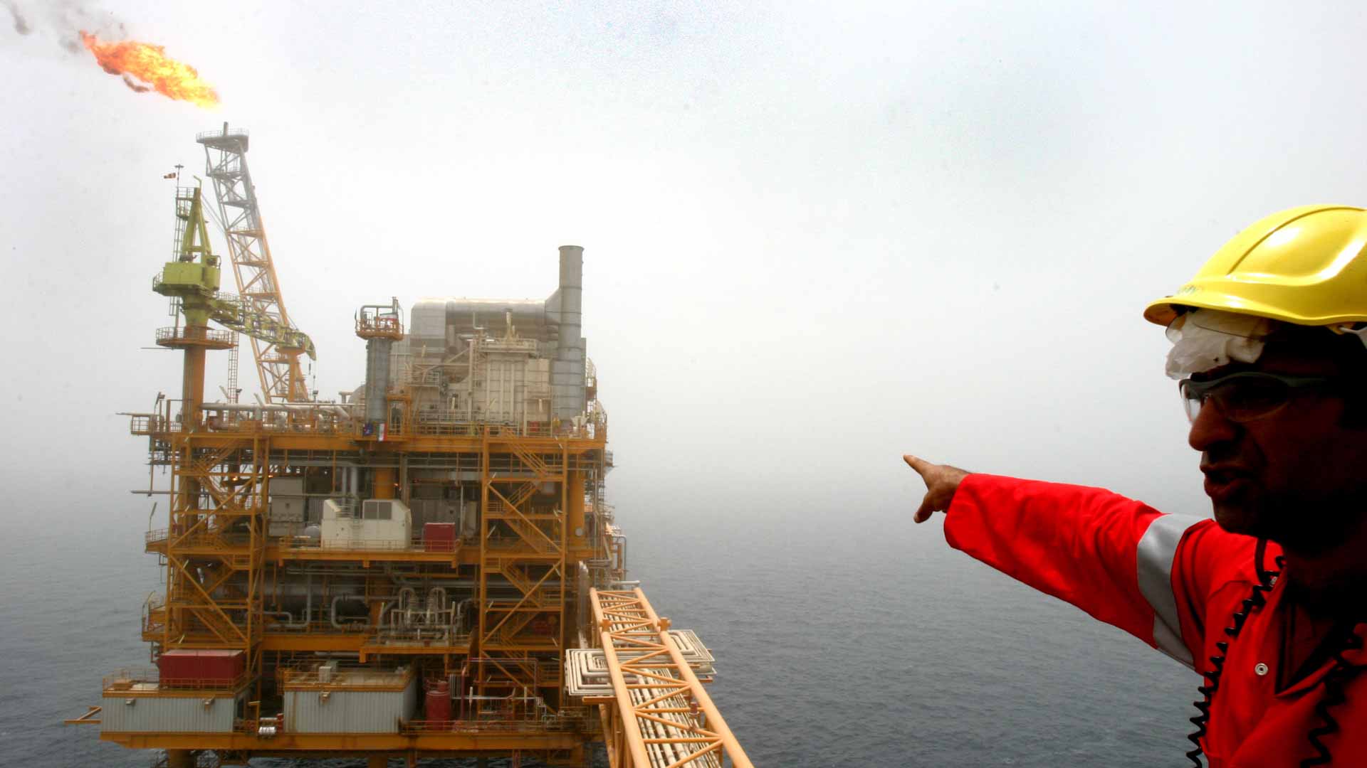 صورة بعنوان: إيران ترفع أسعار النفط الخام للمشترين الآسيويين لشهر أغسطس 