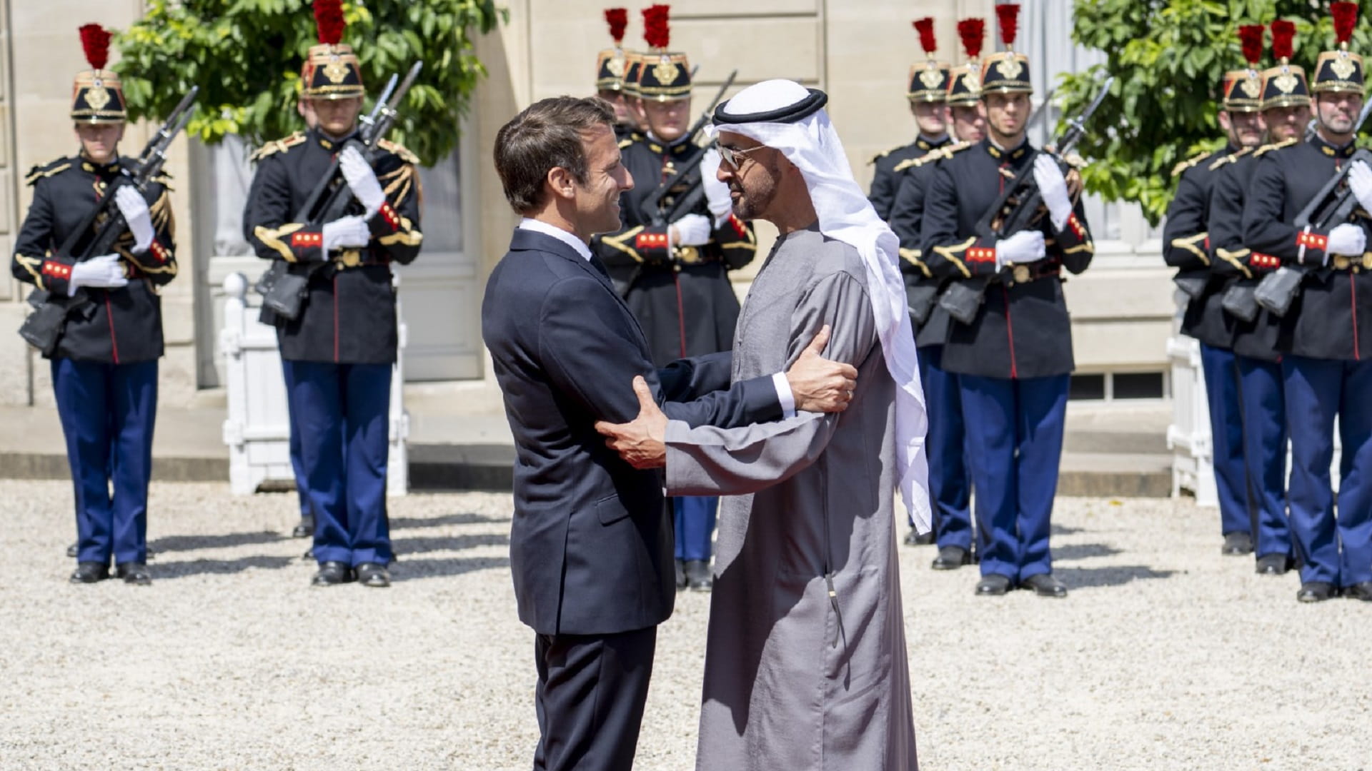 Image for the title: UAE President meets with French Republic President 