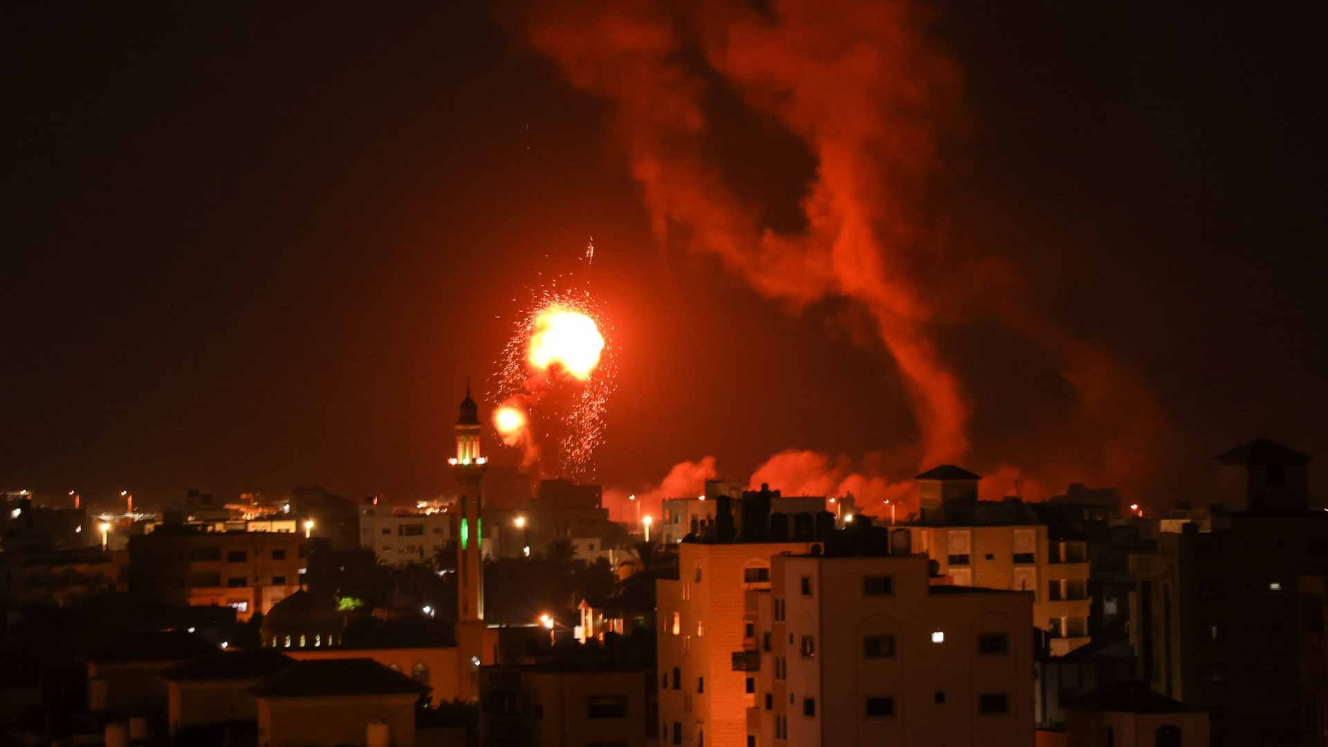 صورة بعنوان: الجيش الإسرائيلي يقصف موقعاً لحماس بعد إطلاق نار من القطاع 