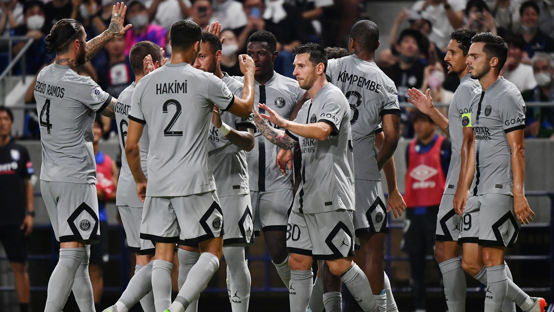 صورة بعنوان: باريس سان جيرمان يقسو على غامبا أوساكا استعداداً للموسم الجديد  