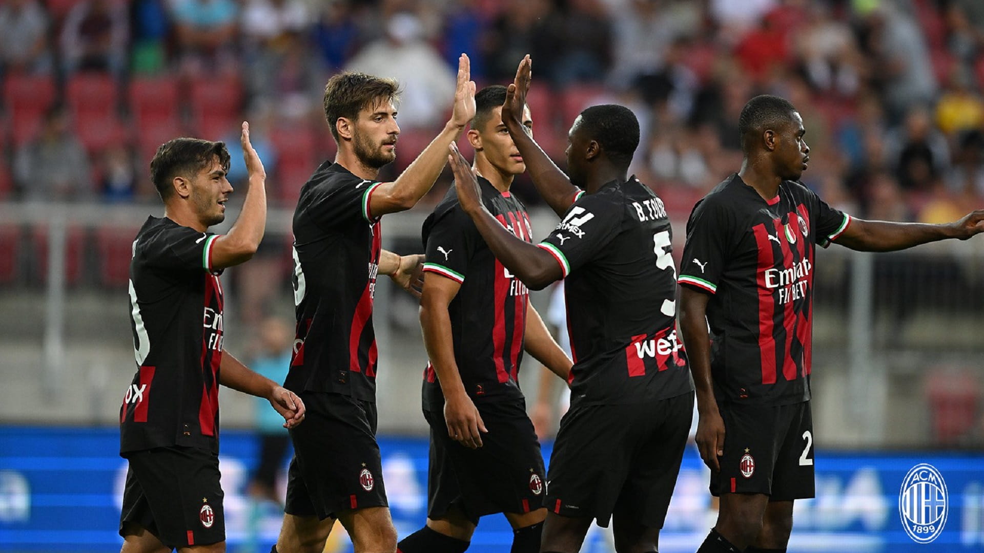 صورة بعنوان: ميلان الإيطالي يقسو على فولفرسبيرجير النمساوي بخماسية  