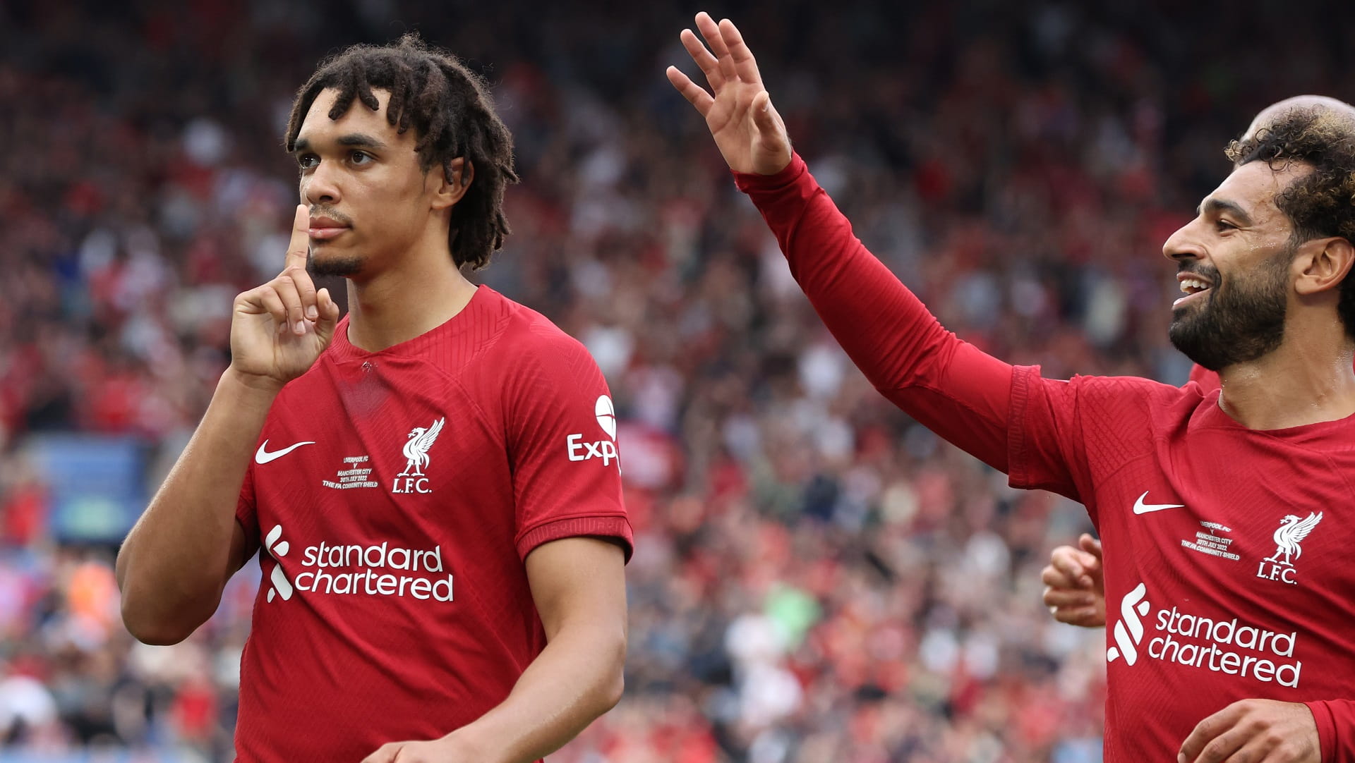 صورة بعنوان: ليفربول يتوج بلقب الدرع الخيرية الإنجليزية لكرة القدم 