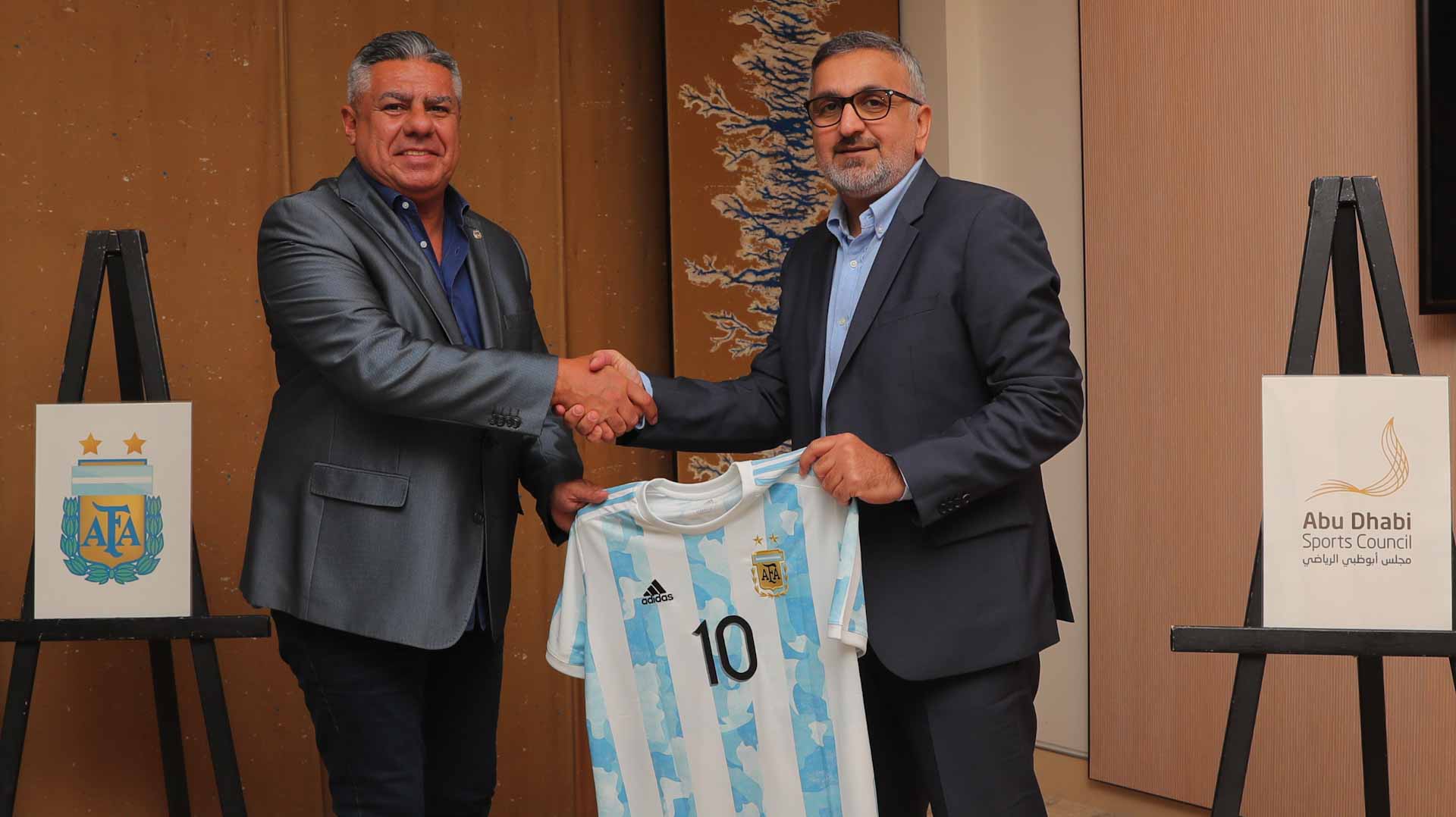 صورة بعنوان: أبوظبي تستضيف كأس السوبر الأرجنتيني ومعسكر الإعداد لكأس العالم  