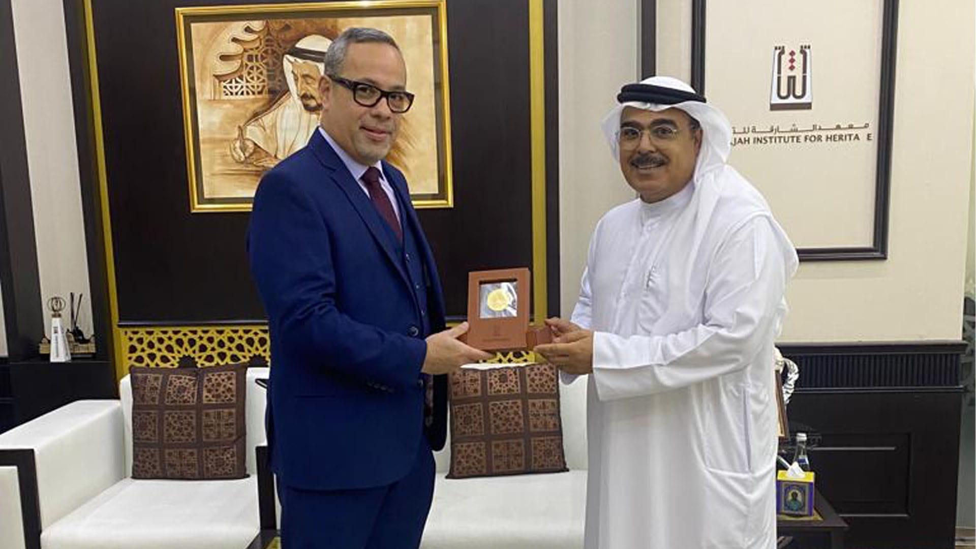 Image for the title: SIH discusses cooperation with College of Communication  