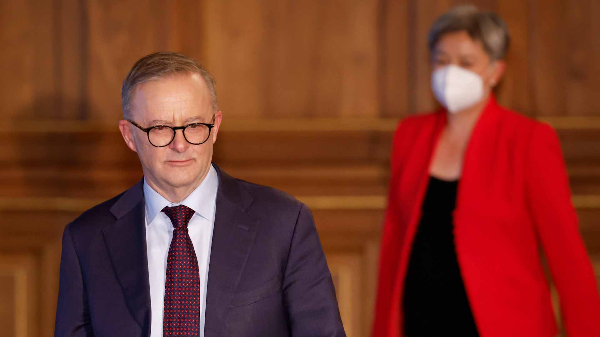Image for the title: Australian PM in Indonesia for talks on investment, climate change 