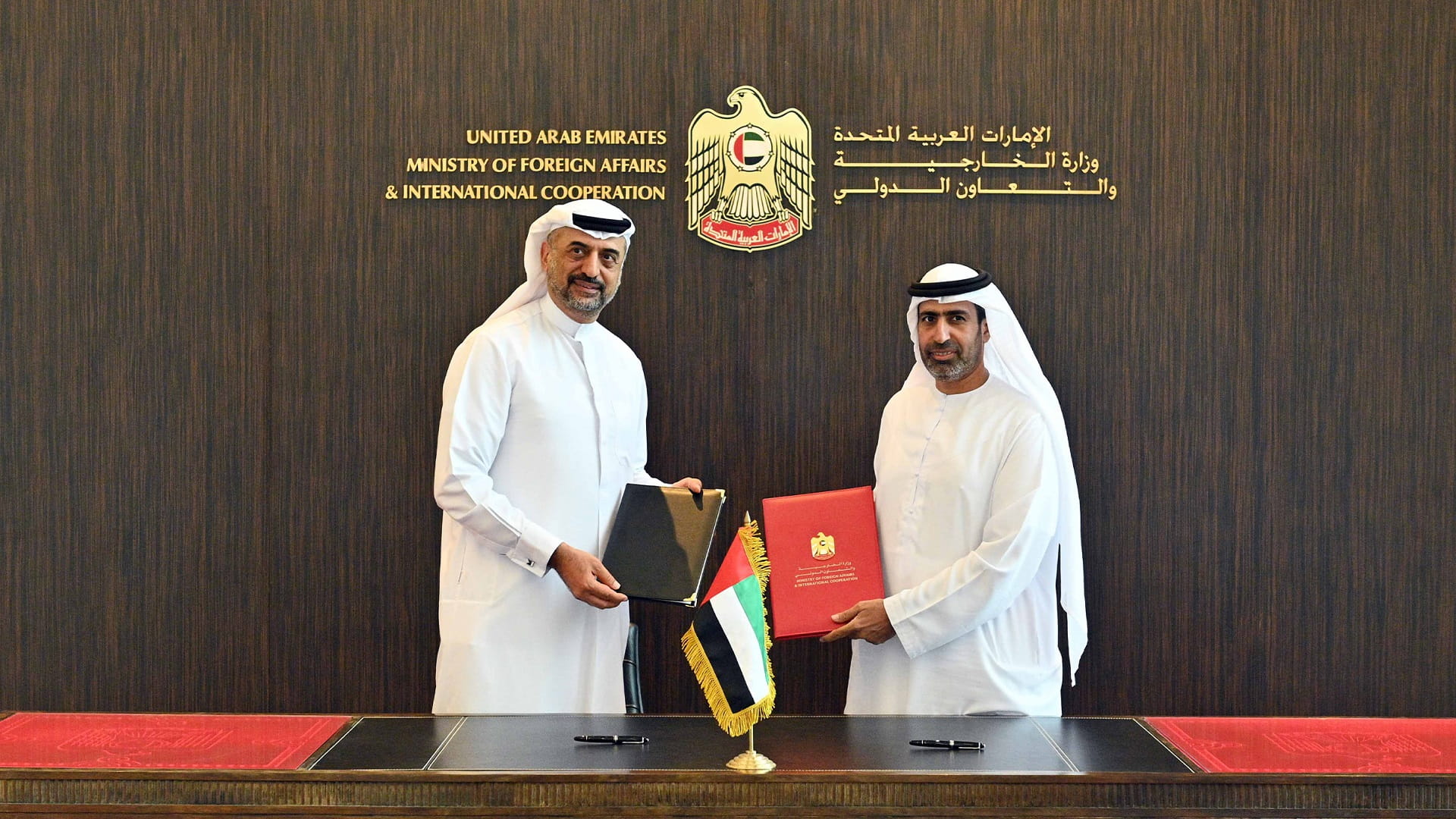 صورة بعنوان: ‎"الخارجية" وأمن مجموعة الإمارات توقعان مذكرة للتعاون الفني 