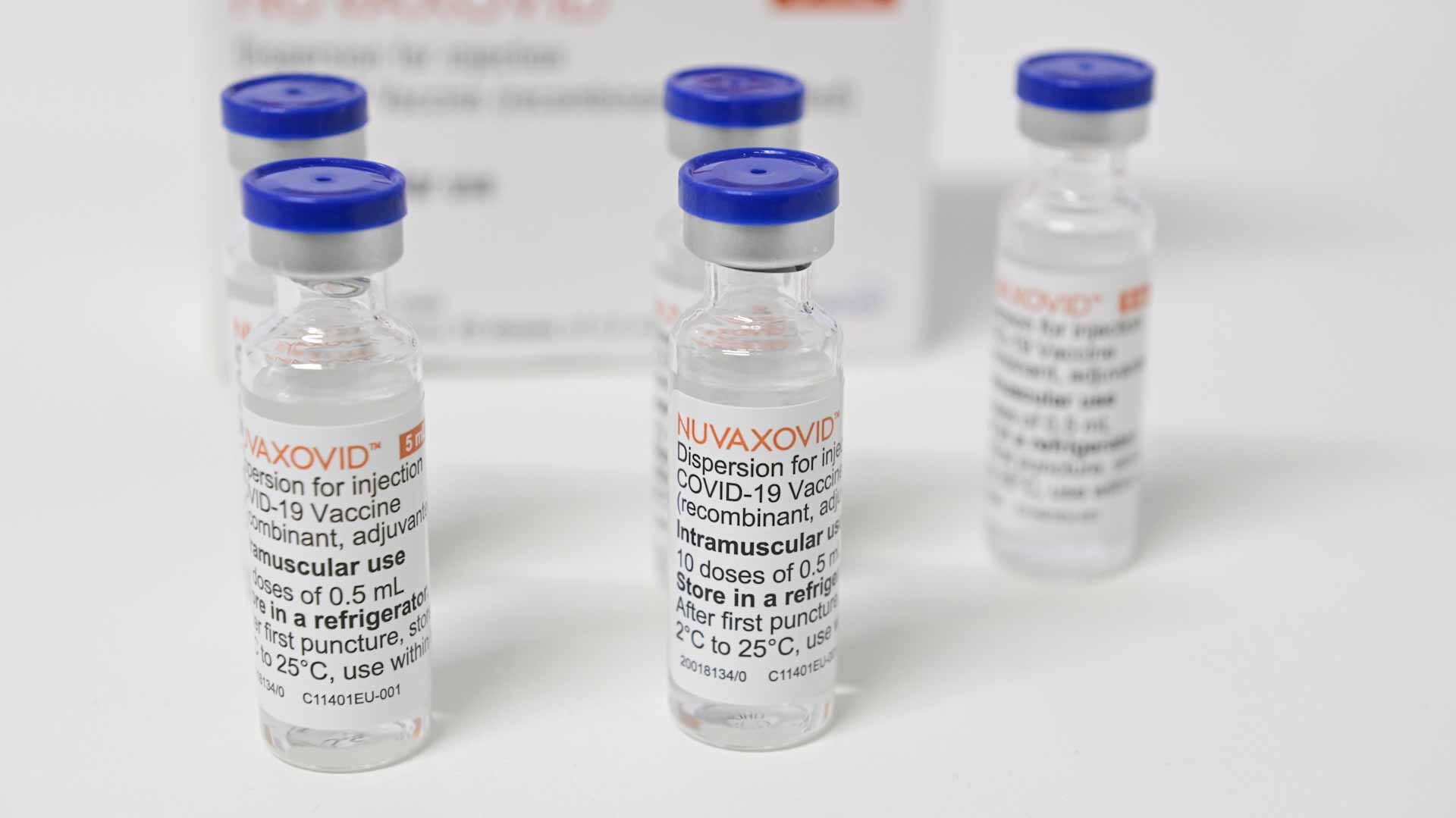 Image for the title: US experts recommend Novavax Covid-19 vaccine 