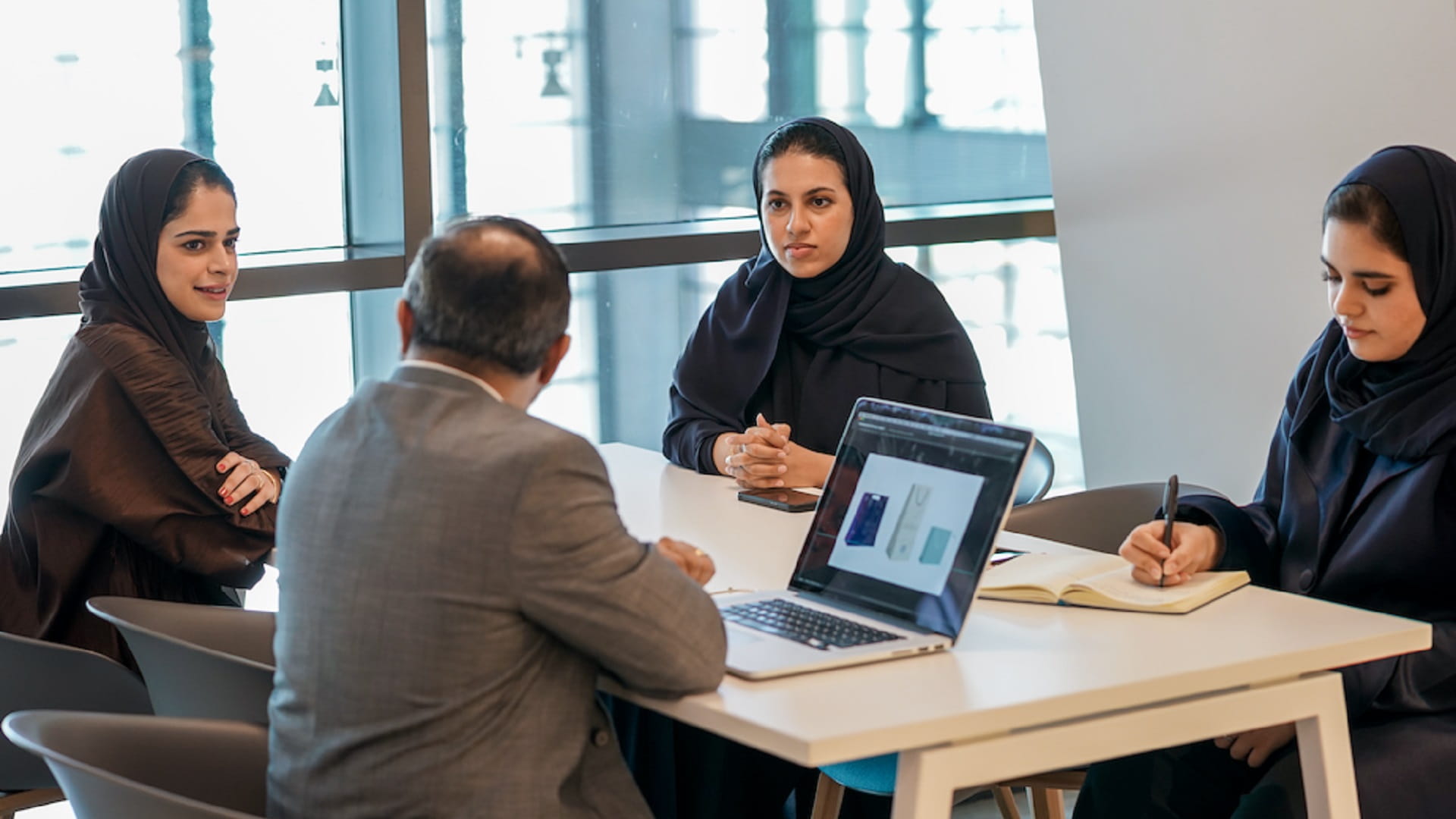 صورة بعنوان: "نماء" تُنظم ورش دعم للشركات في إدماج المرأة والمساواة بالعمل  