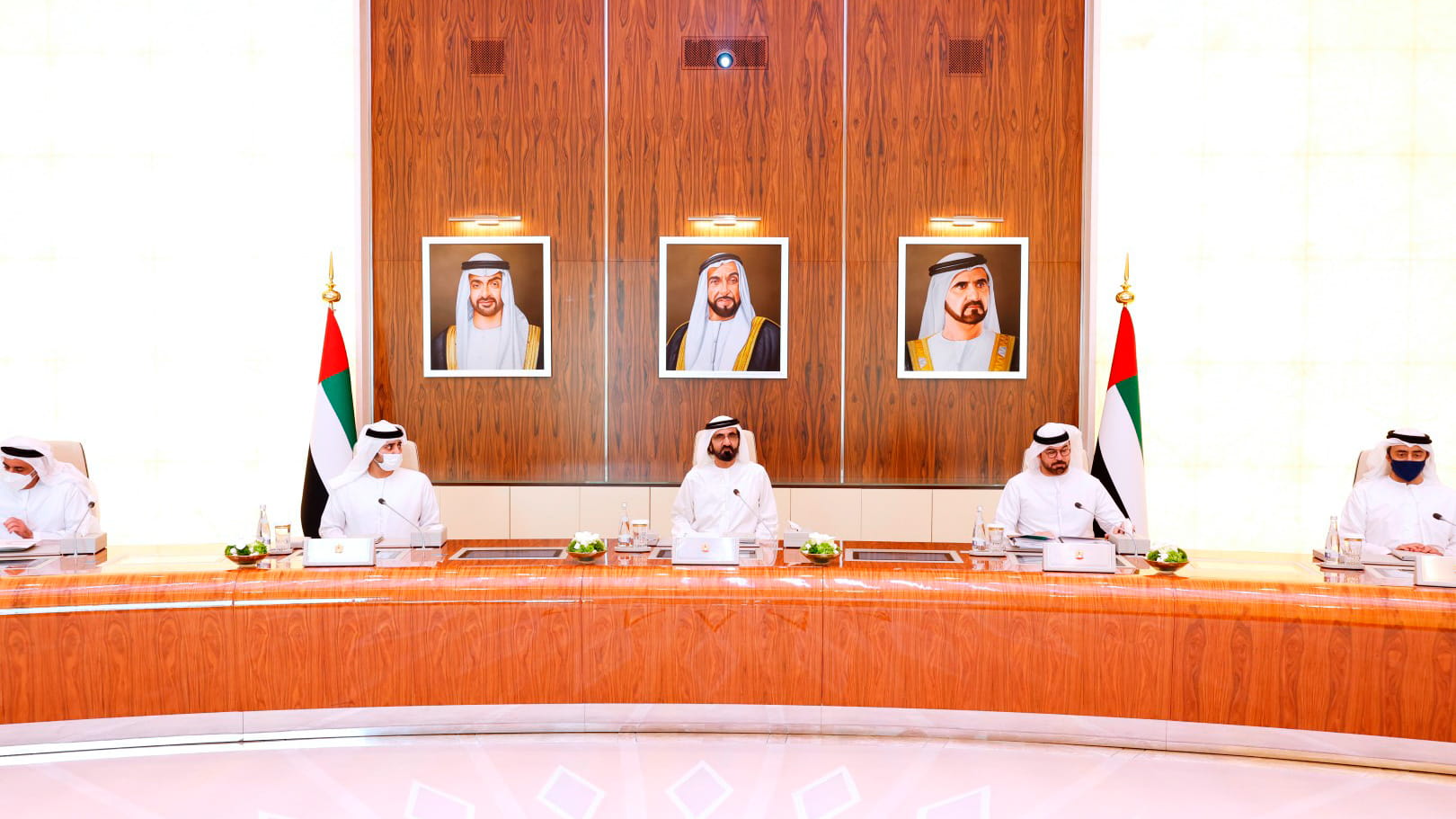 Image for the title: Mohammed bin Rashid: Cabinet will always support UAE President 
