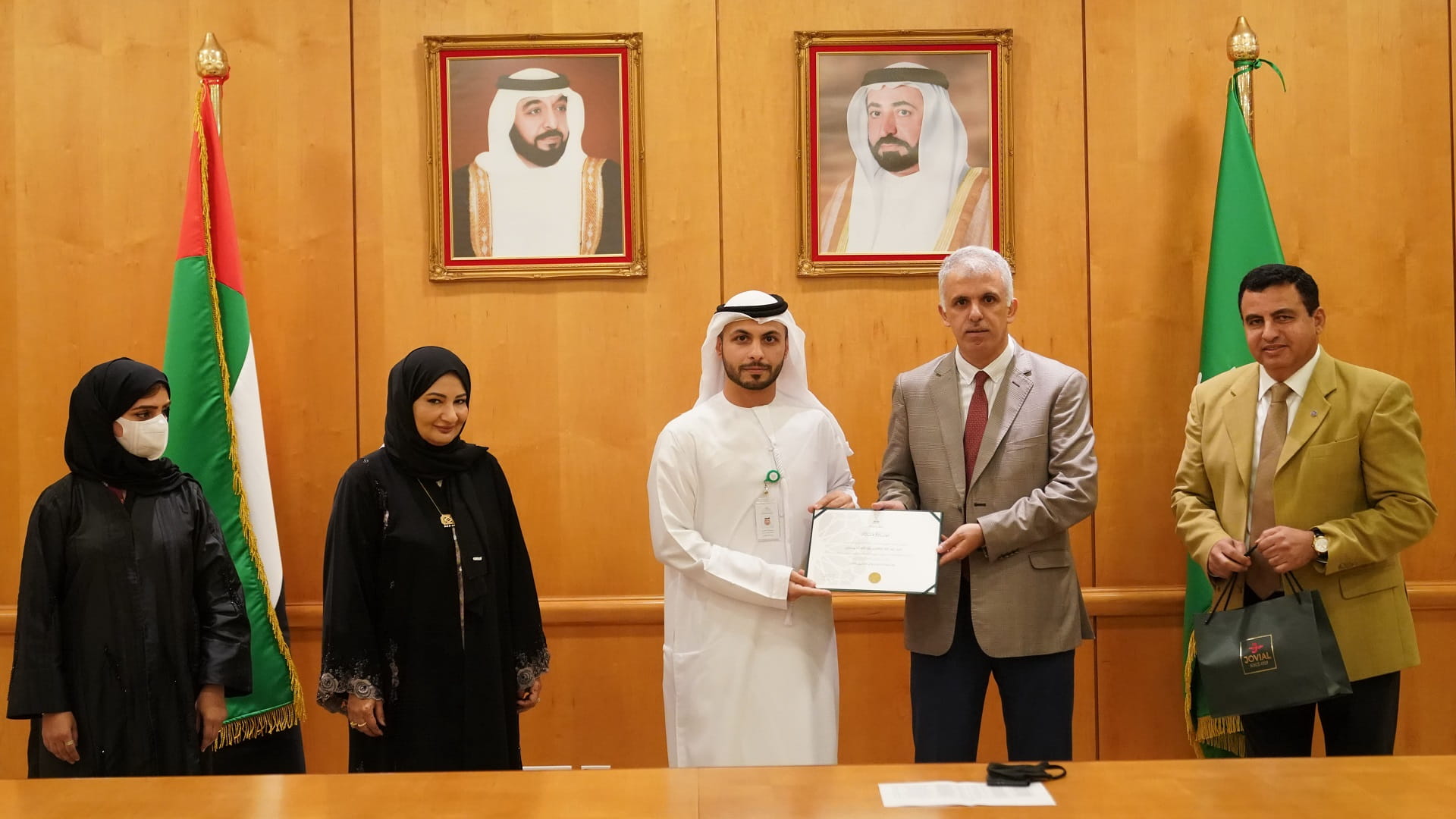 صورة بعنوان: جامعة الشارقة تكرم أعضاء مجلسي الطلاب والطالبات 