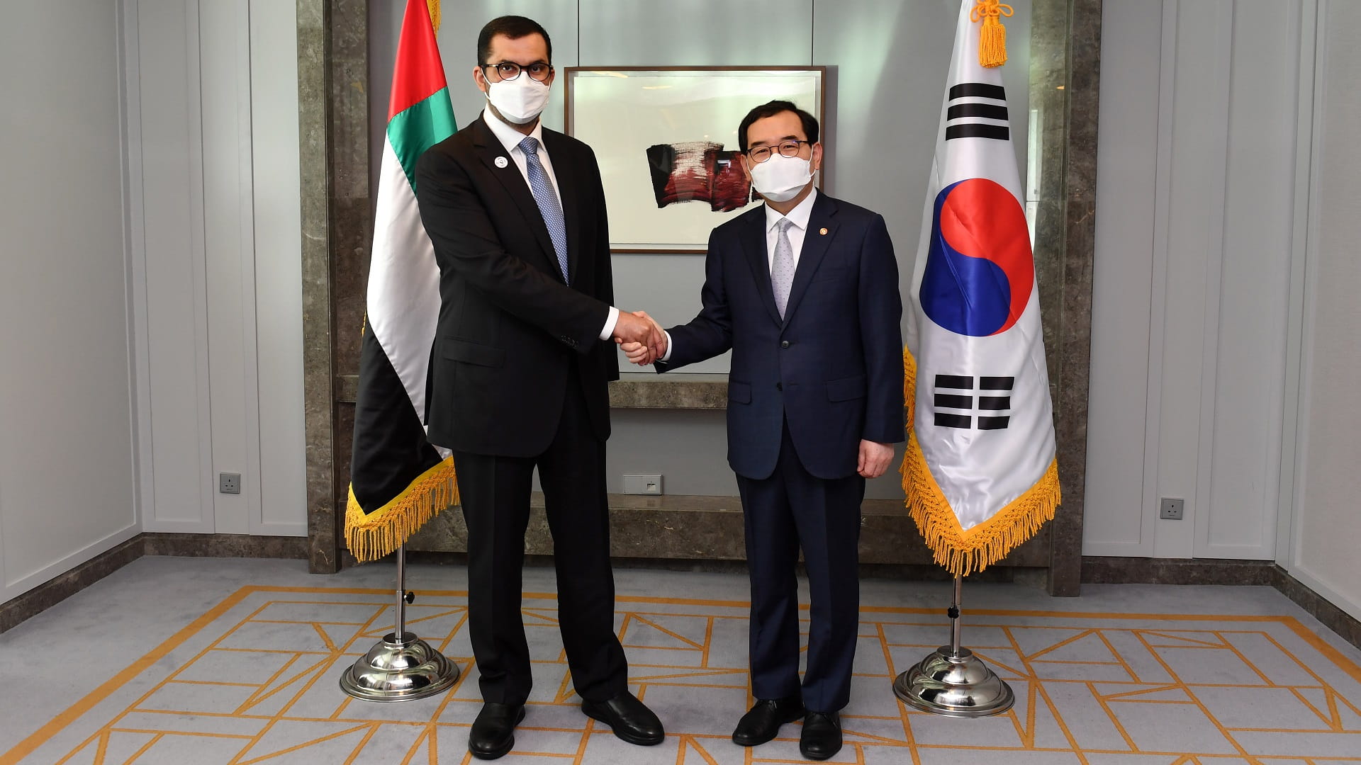 صورة بعنوان: الإمارات وكوريا تبحثان تعزيز علاقات التعاون والشراكة الاستراتيجية 