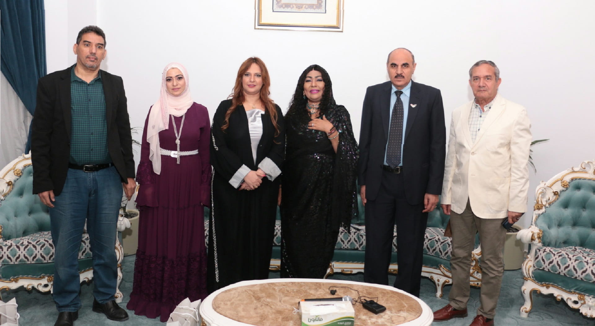 صورة بعنوان: النادي الثقافي العربي في الشارقة يحتضن "قراءات من القلب" 