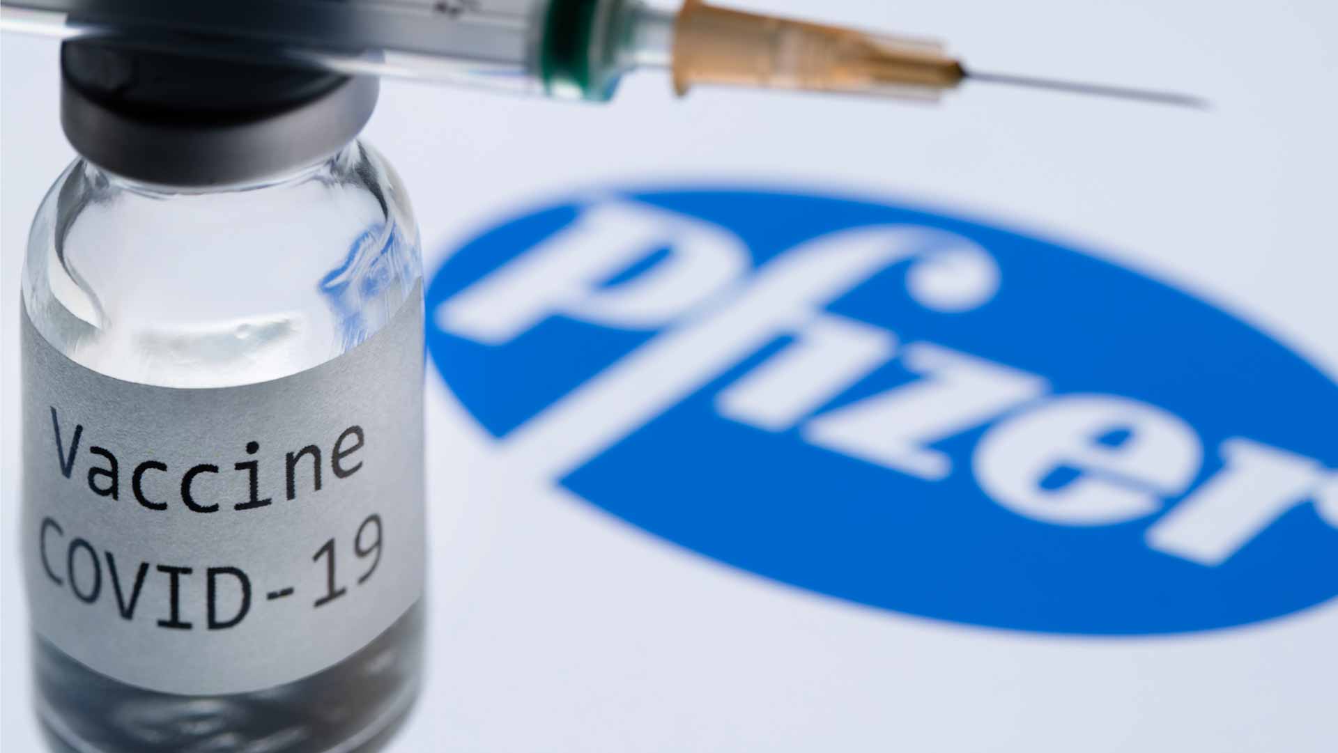 Image for the title: Pfizer COVID vaccines safe and effective for small children: FDA 