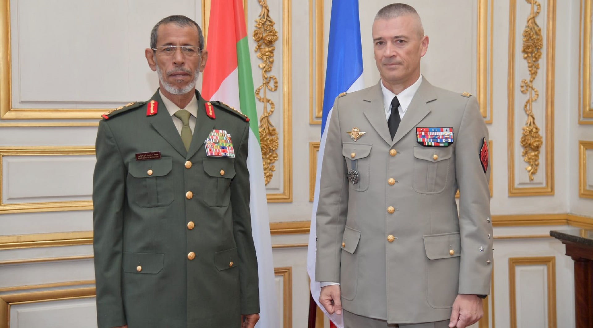 صورة بعنوان: الرميثي يبحث آفاق التعاون العسكري مع نظيره الفرنسي 