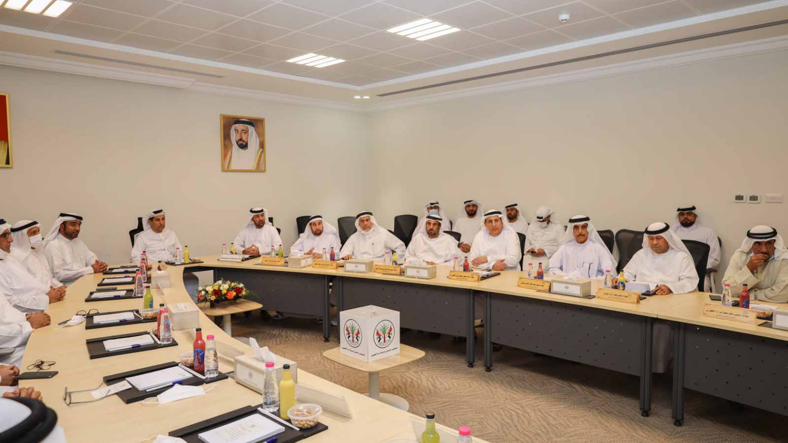 Image for the title: Dibba Al Hisn holds its regular meeting 