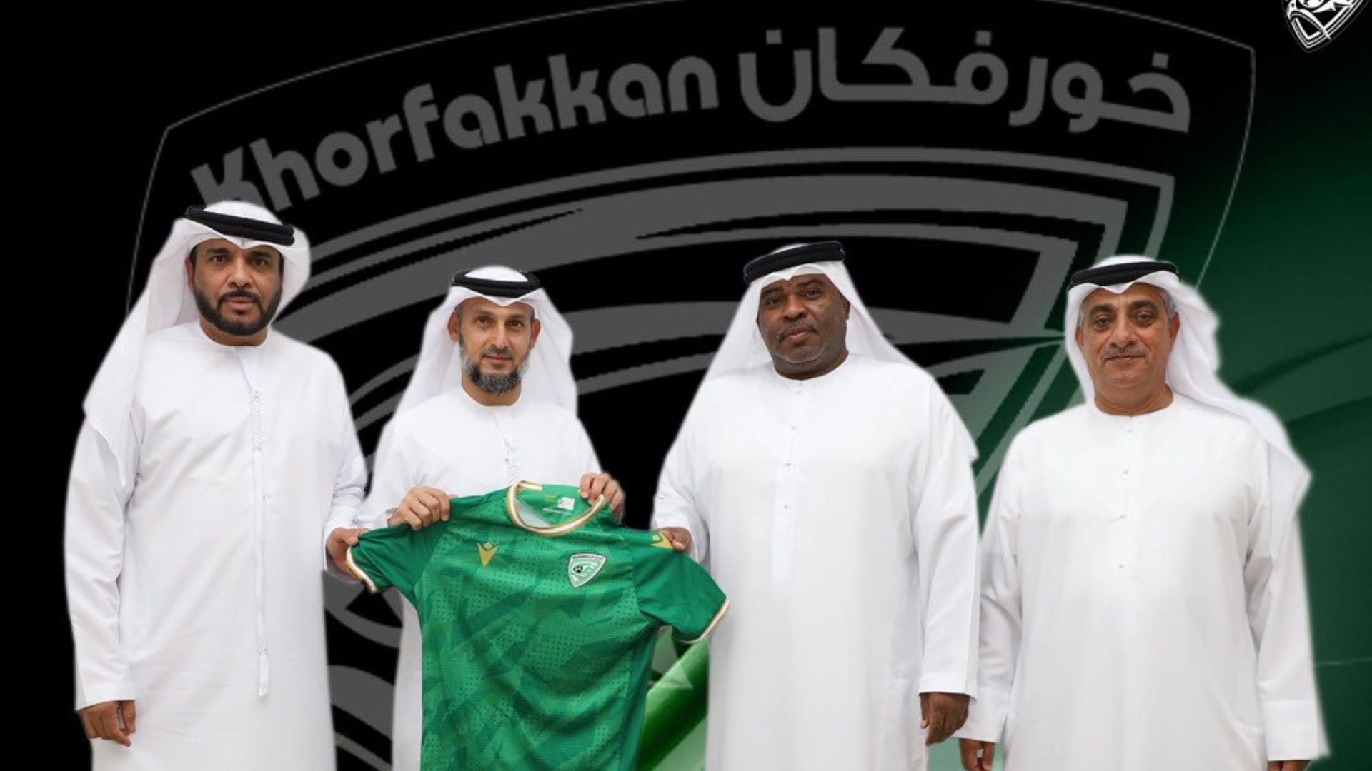 صورة بعنوان: خورفكان يتعاقد مع عبد العزيز العنبري لتدريب الفريق الأول 