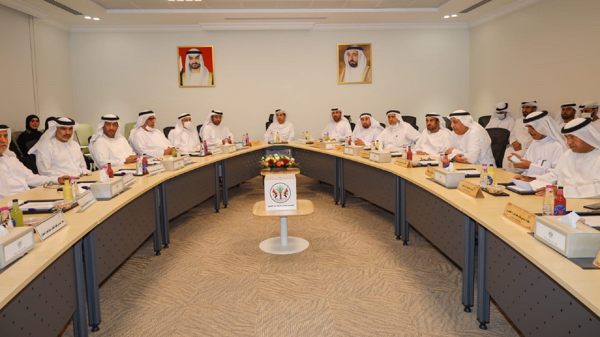 صورة بعنوان: "بلدي دبا الحصن" يجدد عهده لخدمة المدينة الفاضلة  