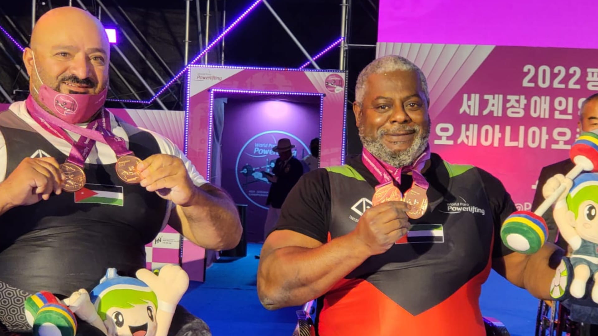 صورة بعنوان: محمد خميس يهدي الإمارات ذهبية وبرونزيتين بآسيوية رفعات القوة 