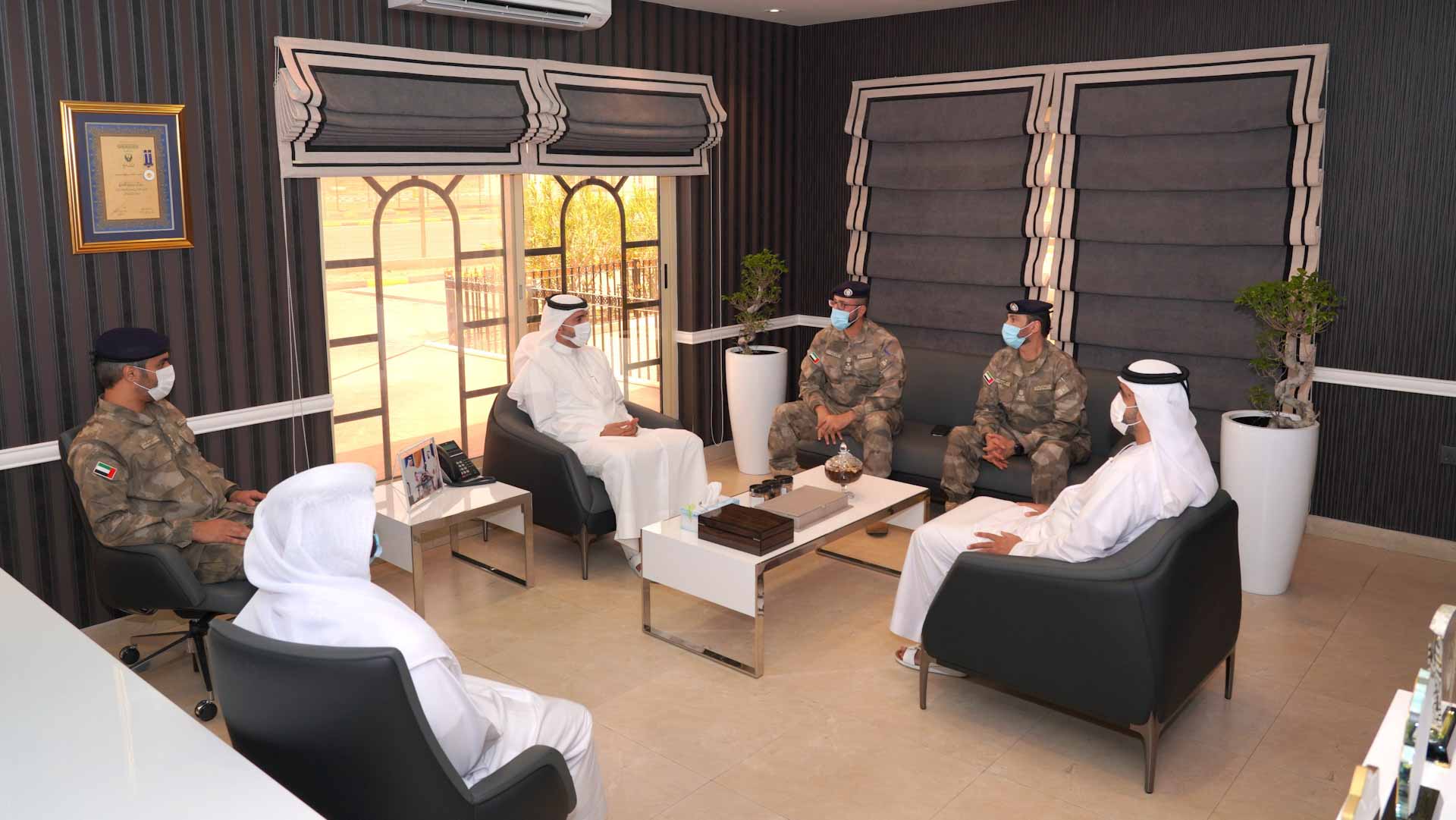 صورة بعنوان: "منافذ الشارقة" وشرطة أبوظبي تبحثان تعزيز التعاون  