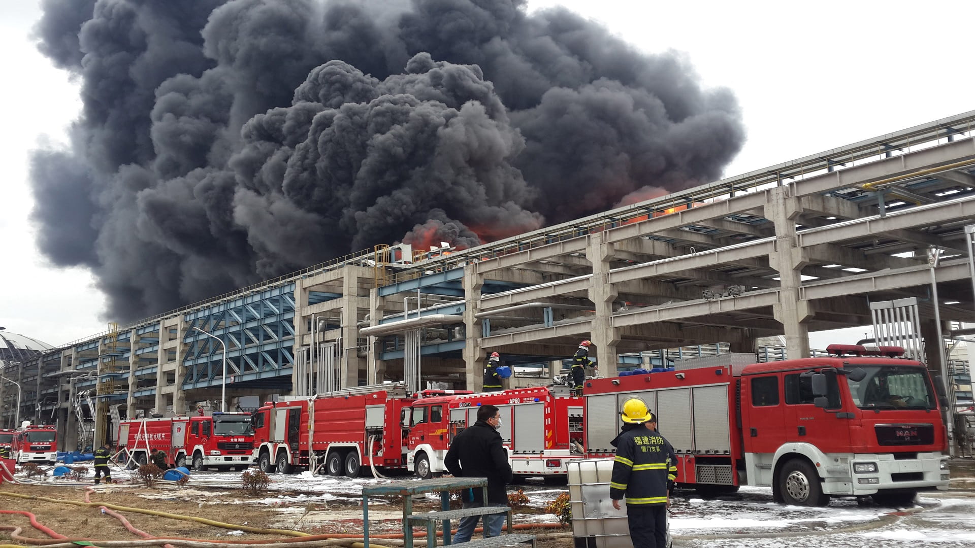 صورة بعنوان: إصابة 8 أشخاص وفقدان 6 آخرين إثر انفجار مصنع بشمال غربي الصين 