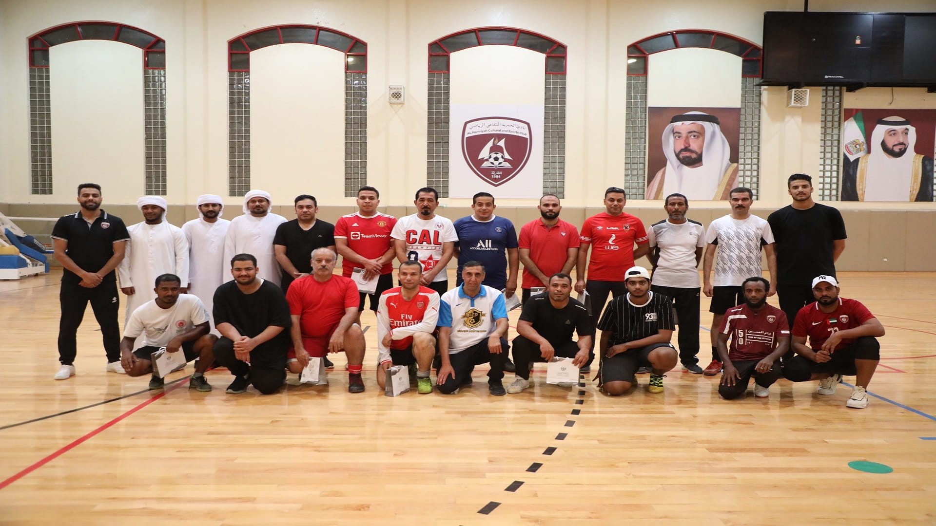 صورة بعنوان: نادي الحمرية ينظم مبادرة "الرياضة تجمعنا" لتعزيز التلاحم المجتمعي 