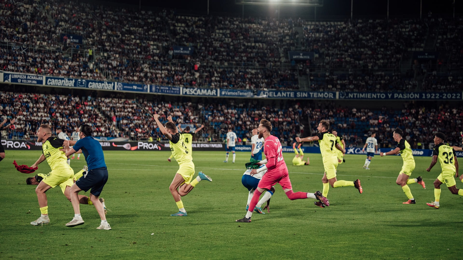 صورة بعنوان: نادي جيرونا يعود إلى دوري الدرجة الأولى الإسباني 