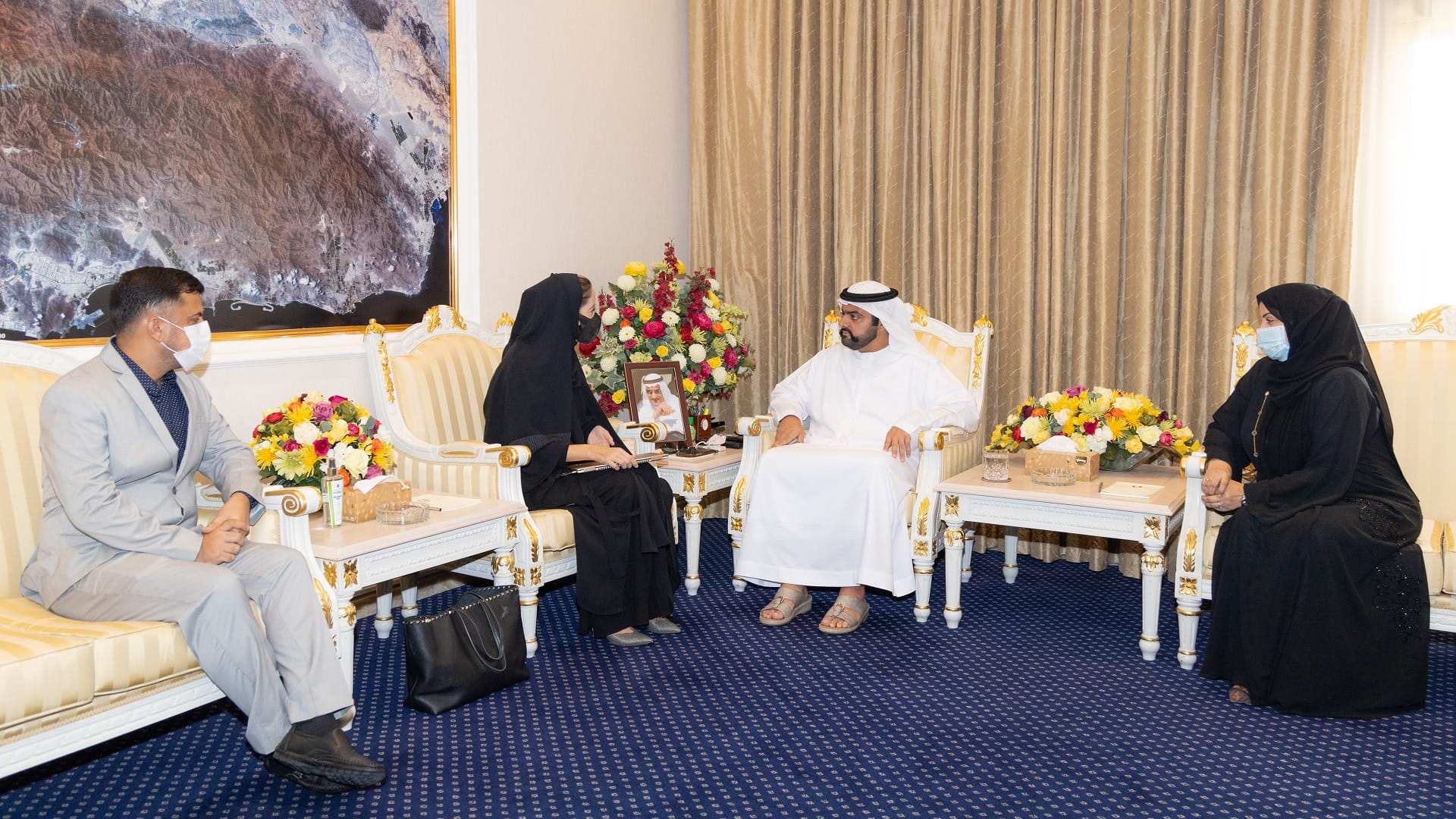 صورة بعنوان: محمد الشرقي يستقبل فريق جمعية الإمارات للحياة الفطرية 