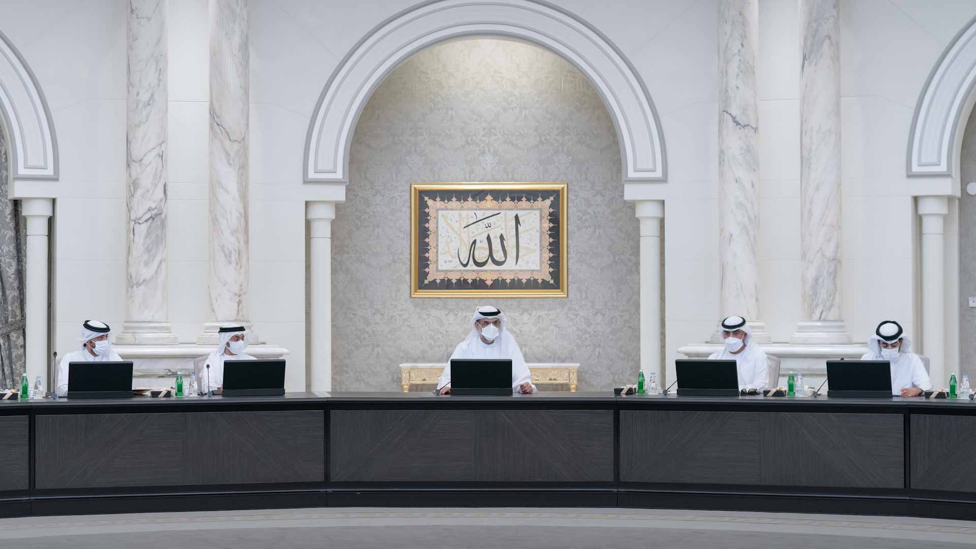 Image for the title: SEC issues a decision on approving fees of SDPW 