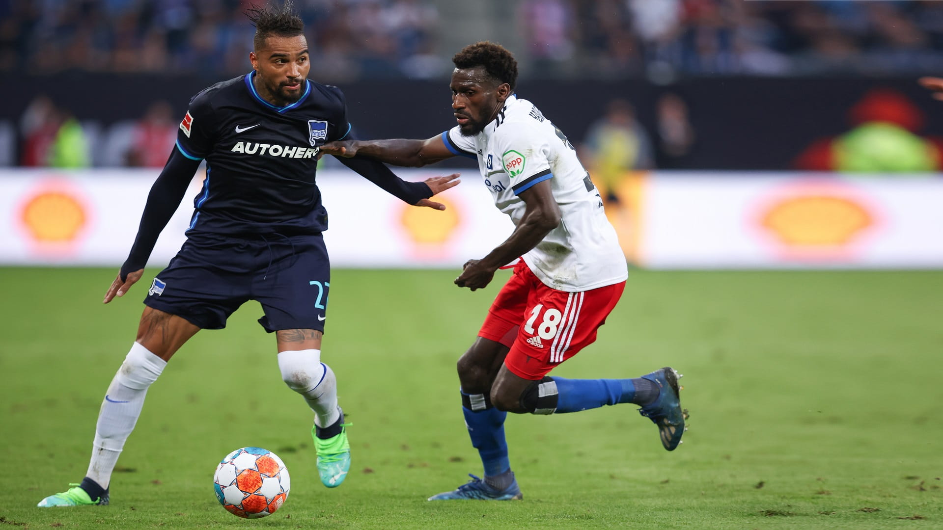 صورة بعنوان: المخضرم بواتينج يمدد عقده مع نادي هيرتا برلين الألماني 