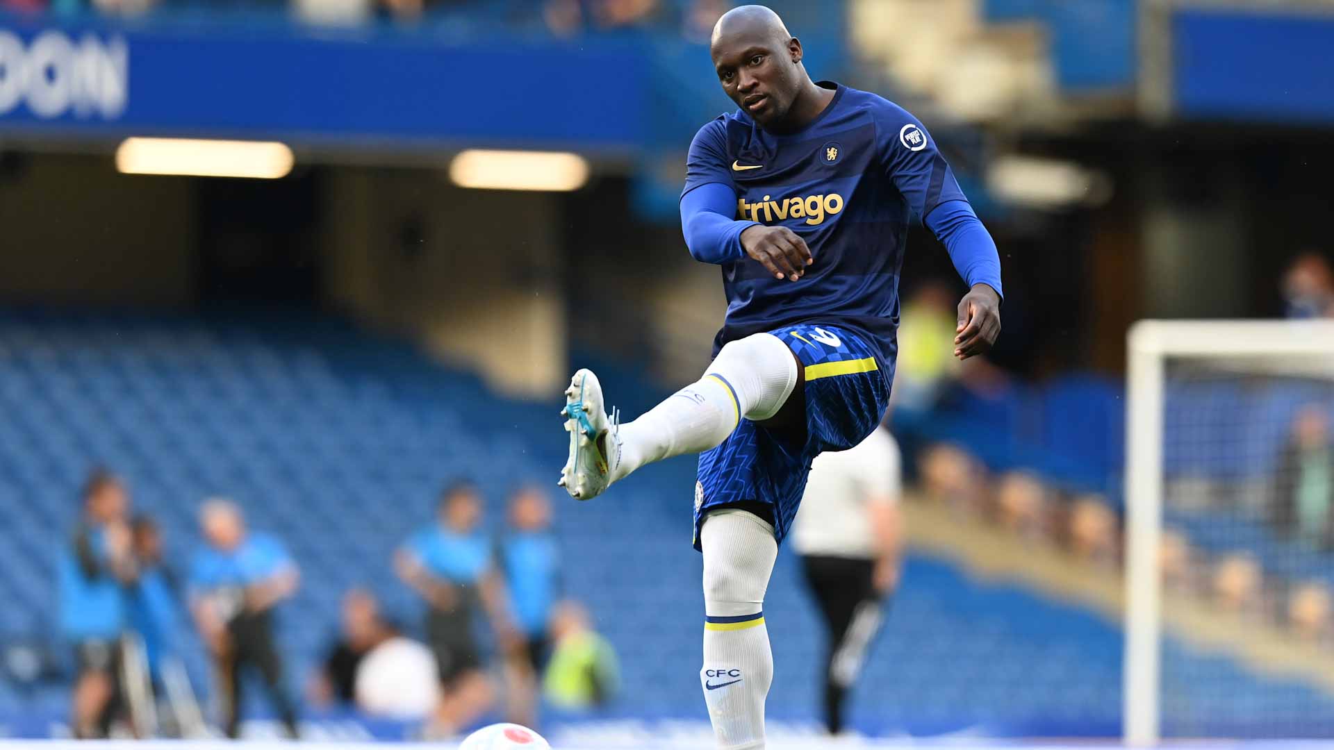 صورة بعنوان: نادي إنتر ميلان الإيطالي يستعيد خدمات النجم لوكاكو  